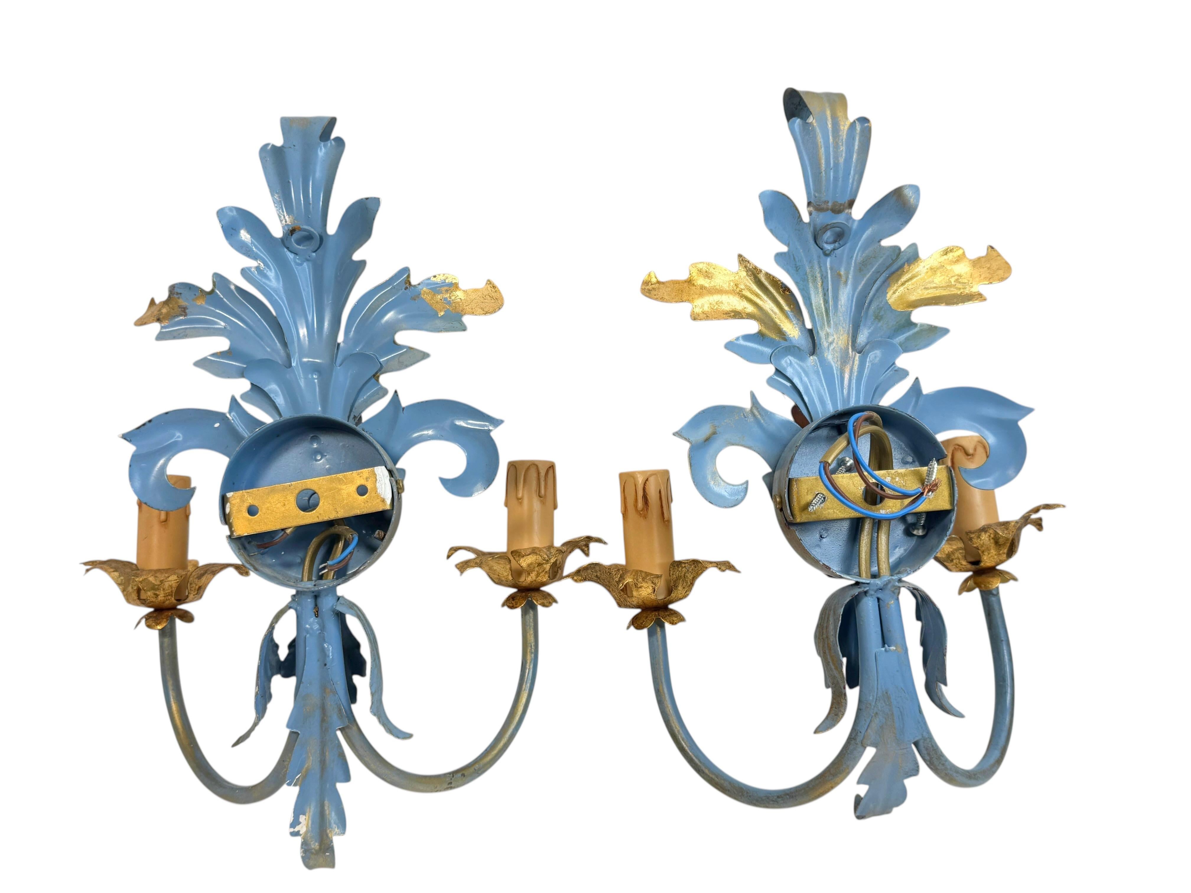 Pareja De Lámparas De Dos Luces Tole Hollywood Regency Vintage Italia en Bueno estado para la venta en Nuernberg, DE