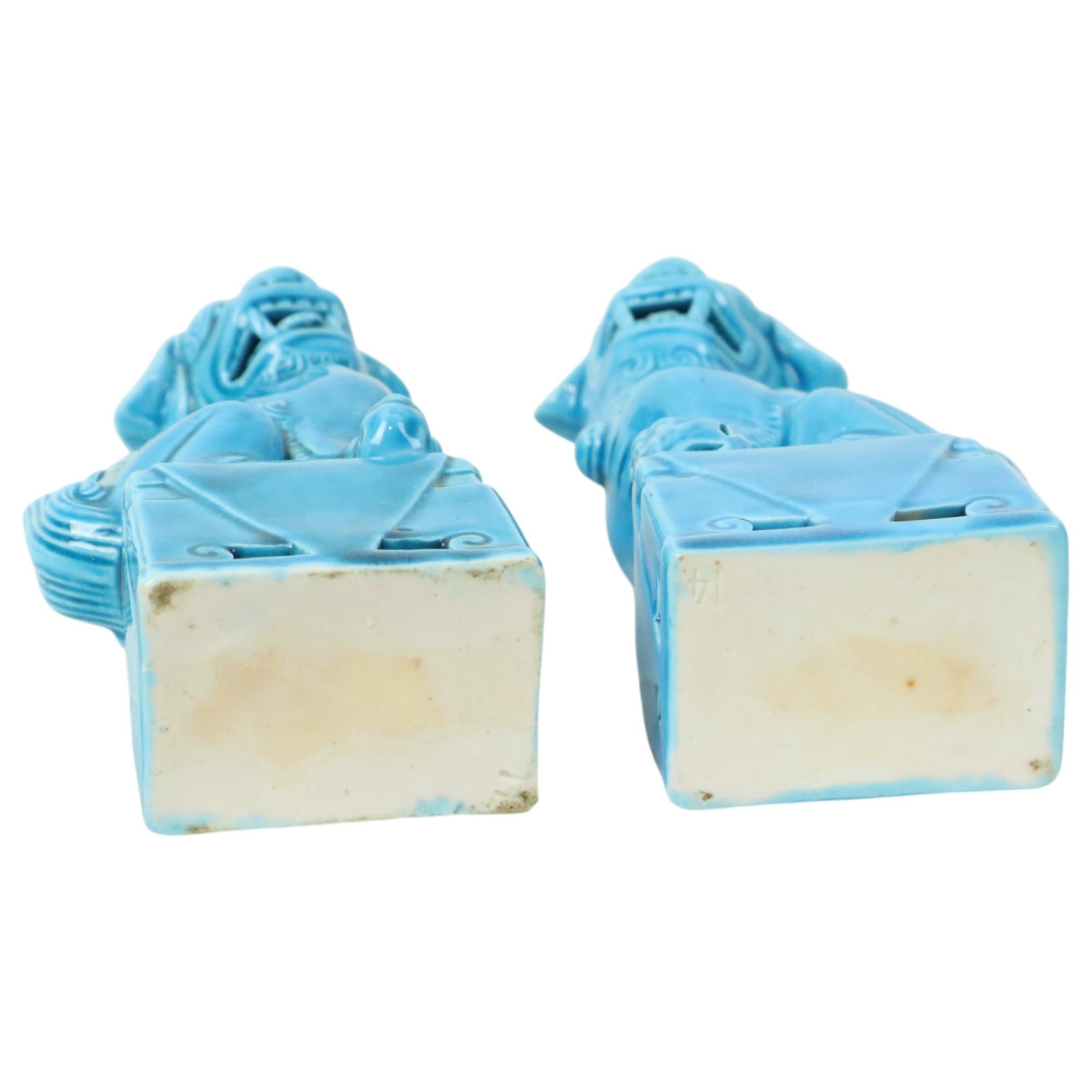 Coppia di statuette di cane da caccia tempio leone smaltate in blu 16 cm in vendita 2