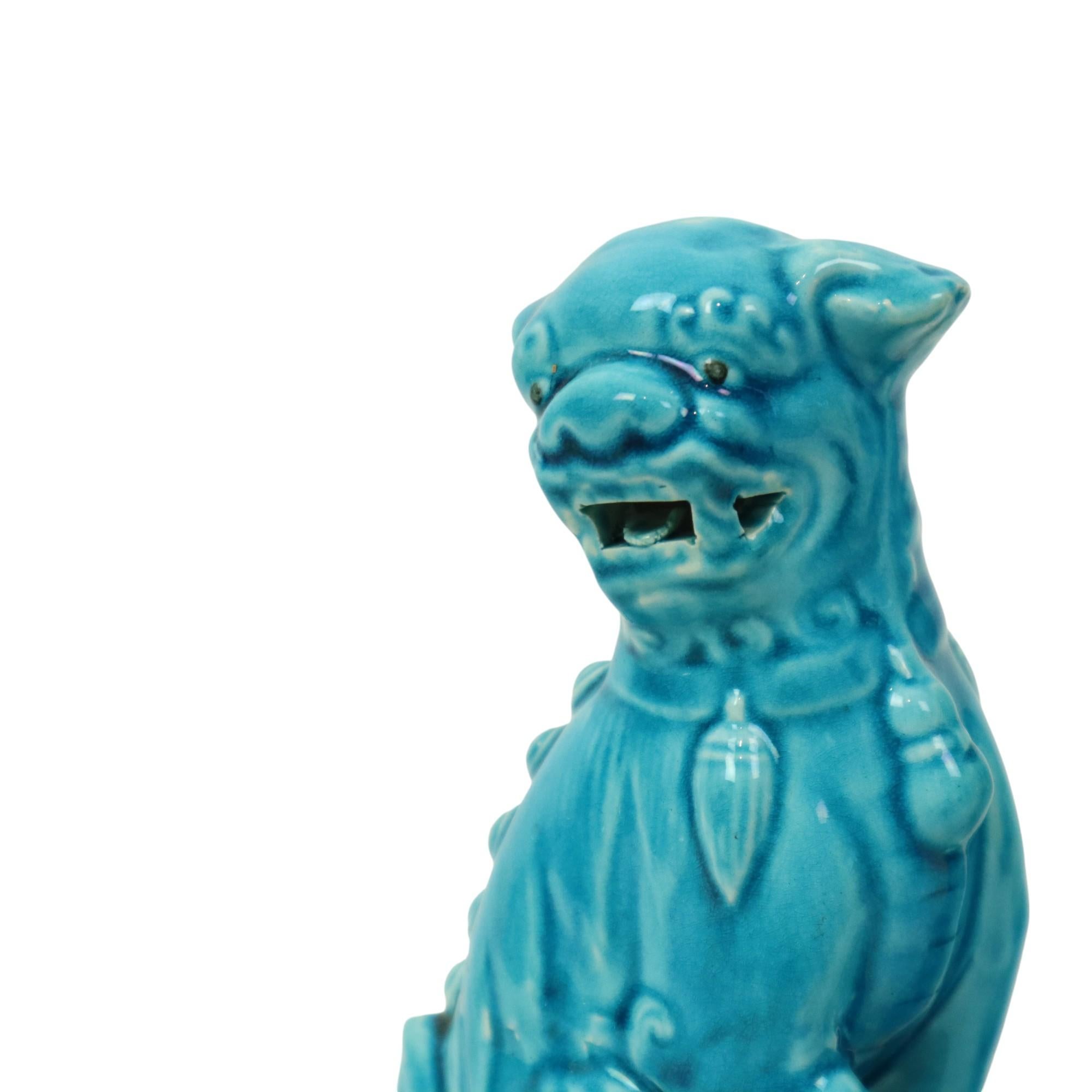 Pareja de Figuritas de León del Templo del Perro Foo esmaltadas en azul 18cm en venta 3
