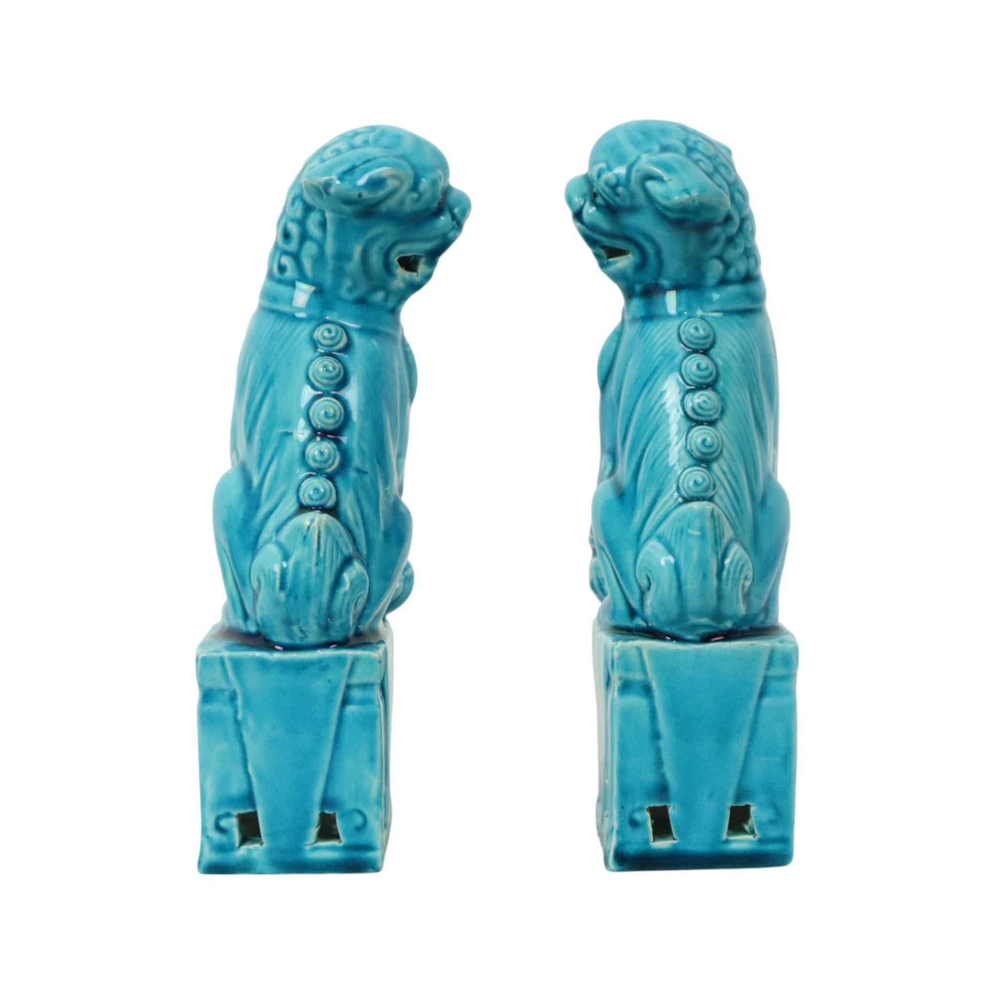 Pareja de Figuritas de León del Templo del Perro Foo esmaltadas en azul 18cm Glaseado en venta