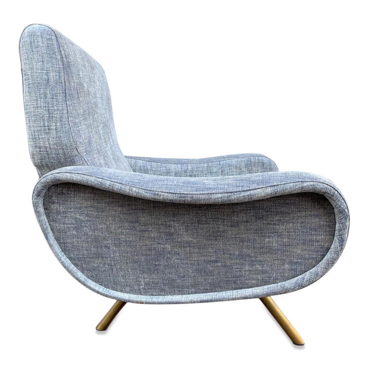 First edition, 1951
Arflex
Arflex tag
patinated brass feet
New Kvadrat fabric upholstery in blue grey shades
these armchairs will ship from Paris and can be returned to either Paris or NY location (feet will be disassembled for safer