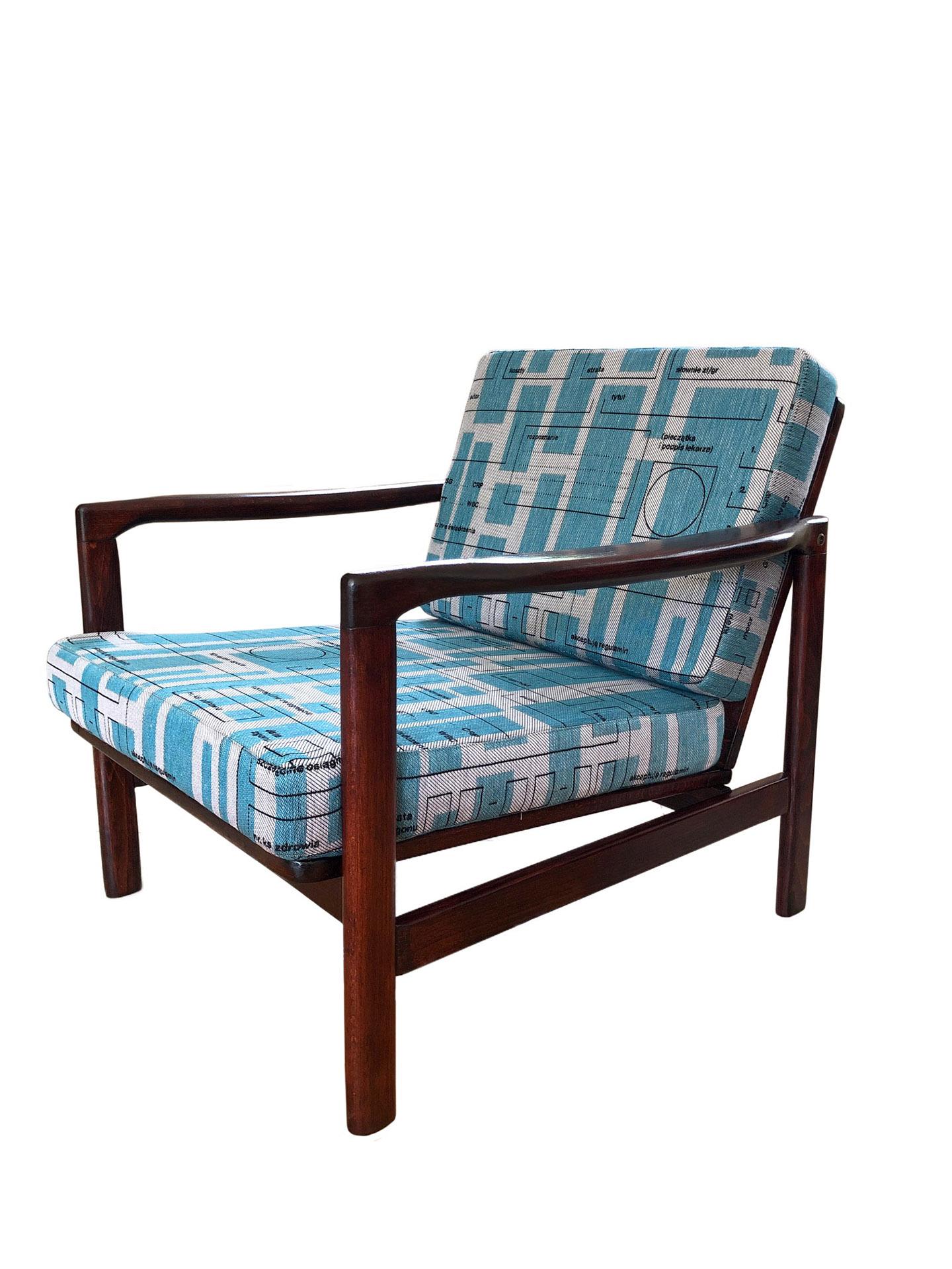 Hand-Crafted Pair of Blue Jacquard Mid-Century Armchairs by Zenon Bączyk, 1960s For Sale