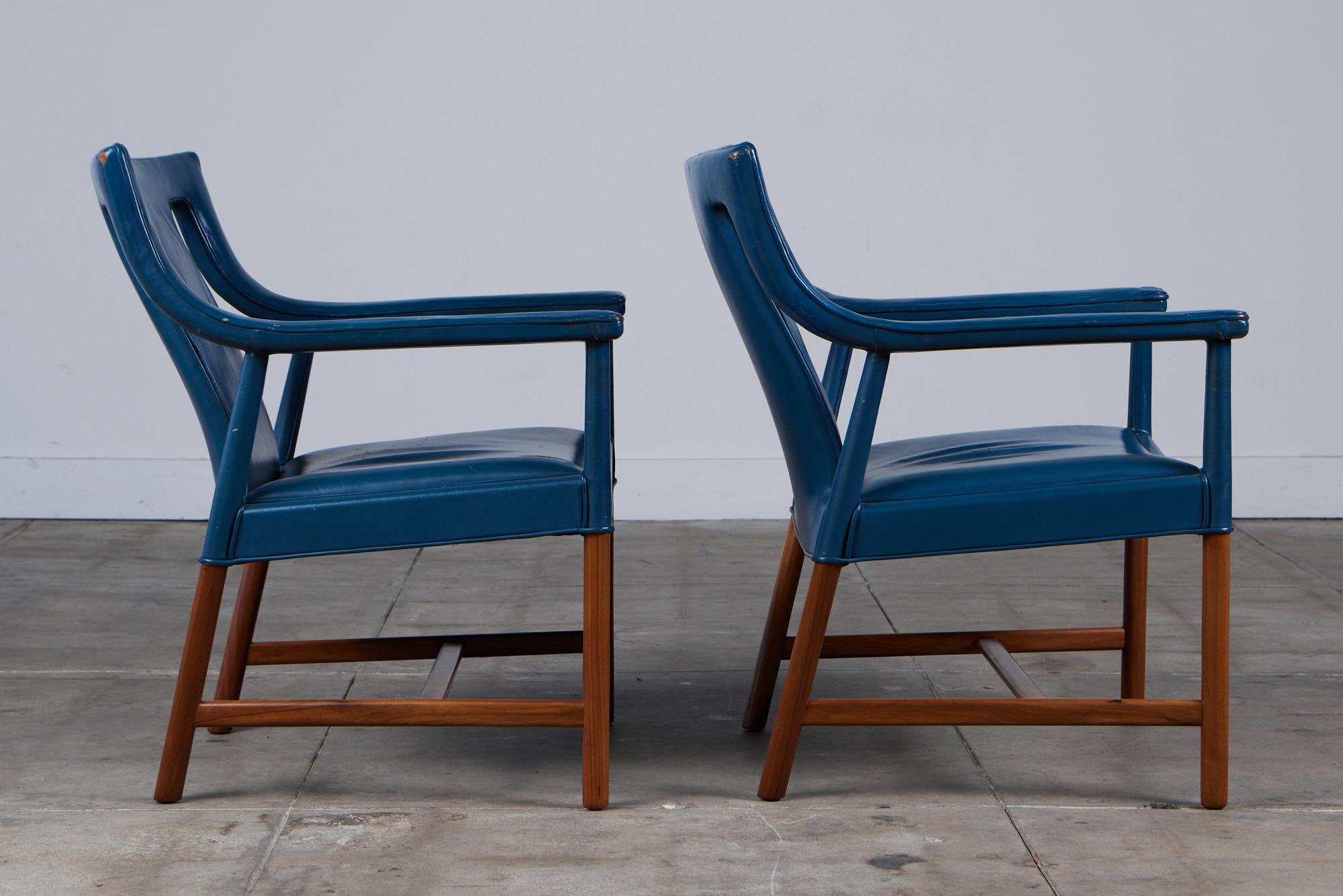 Pair of Blue Leather Lounge Chairs by Ejner Larsen & Aksel Bender Madsen 1