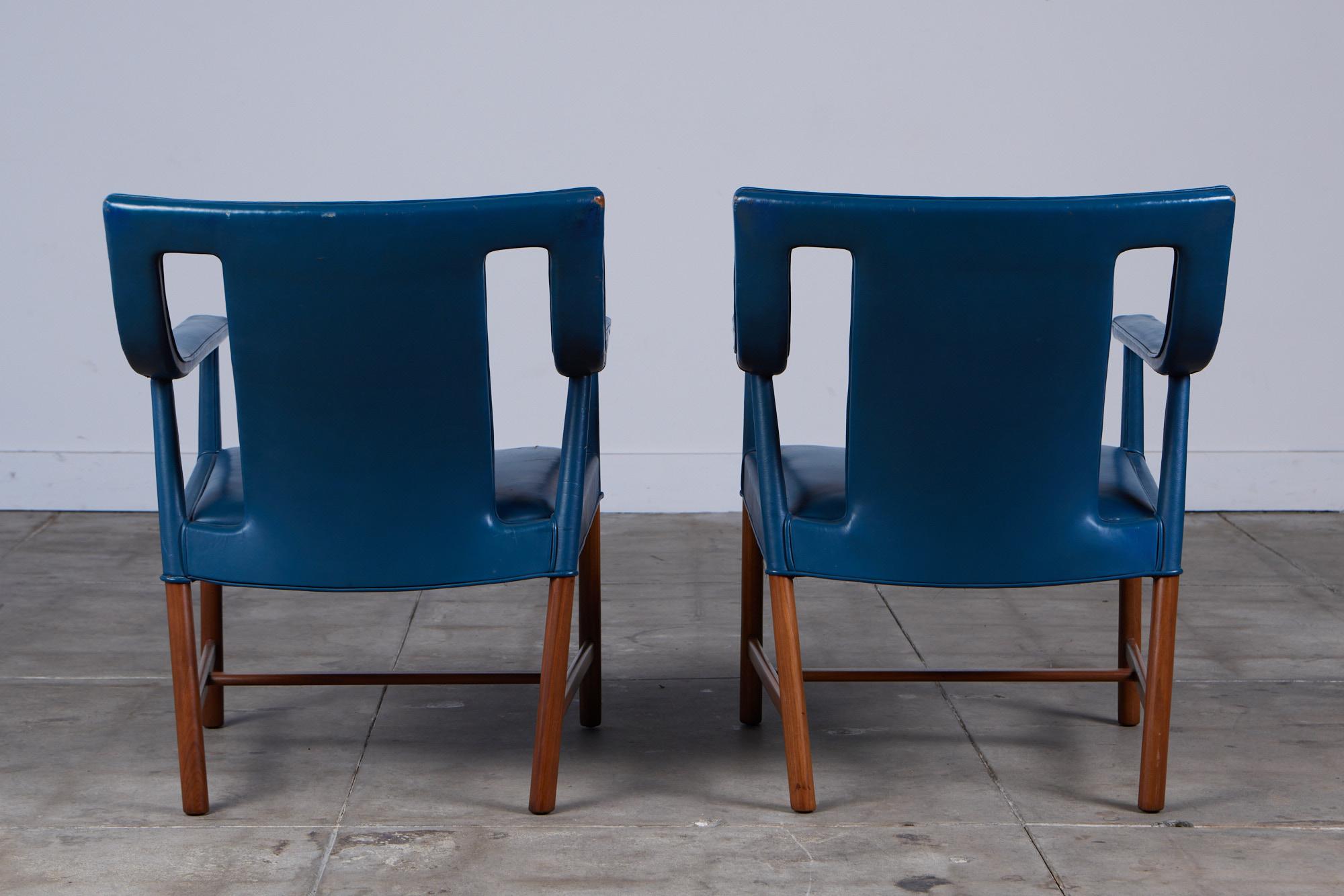 Pair of Blue Leather Lounge Chairs by Ejner Larsen & Aksel Bender Madsen 3
