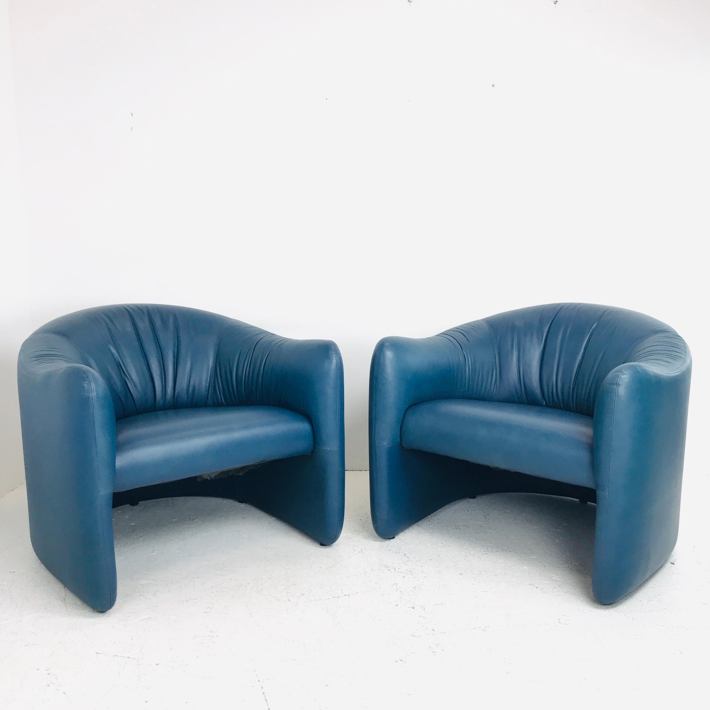 Pair of Blue Leather Metro Lounge Chairs 1