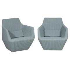 Paire de chaises pivotantes bleues Ligne Roset Facett par Ronan et Erwan Bouroullec