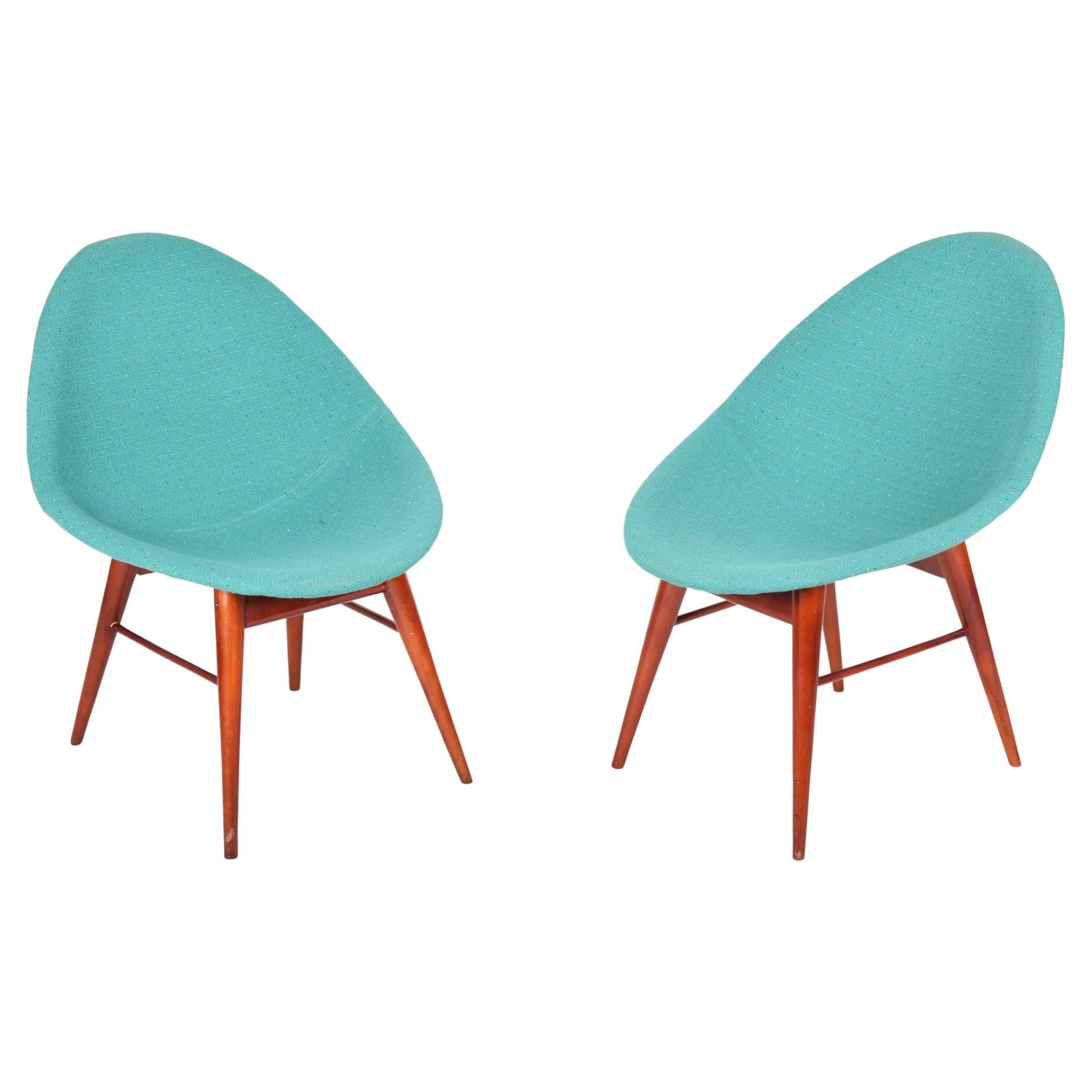 Paire de chaises bleues du milieu du siècle, fabriquées en Tchèque dans les années 1960, entièrement restaurées, Navrtil en vente
