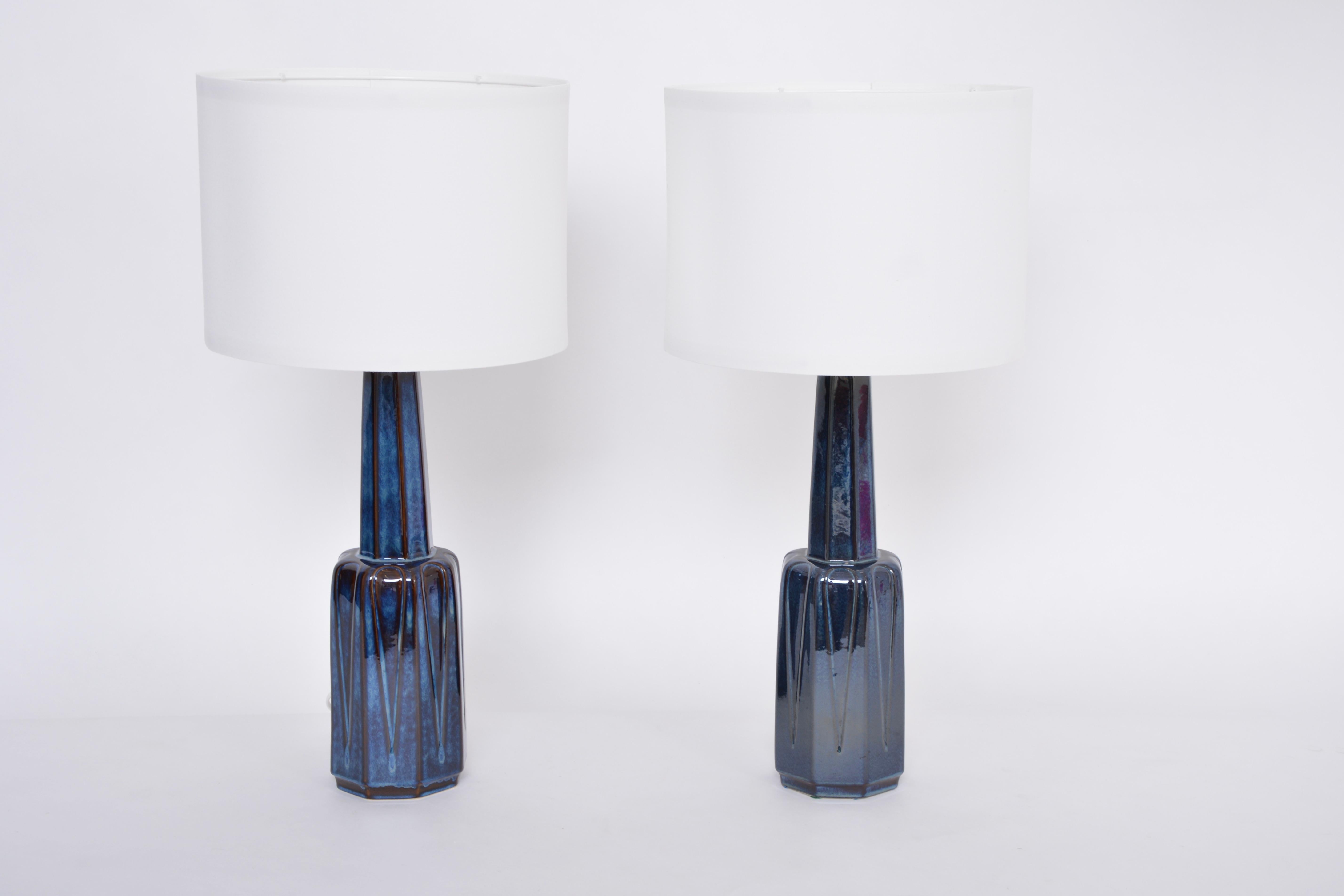 Glazed Pair of Blue Mid-Century Modern Stoneware Table Lamps Model 1033 by Soholm For Sale