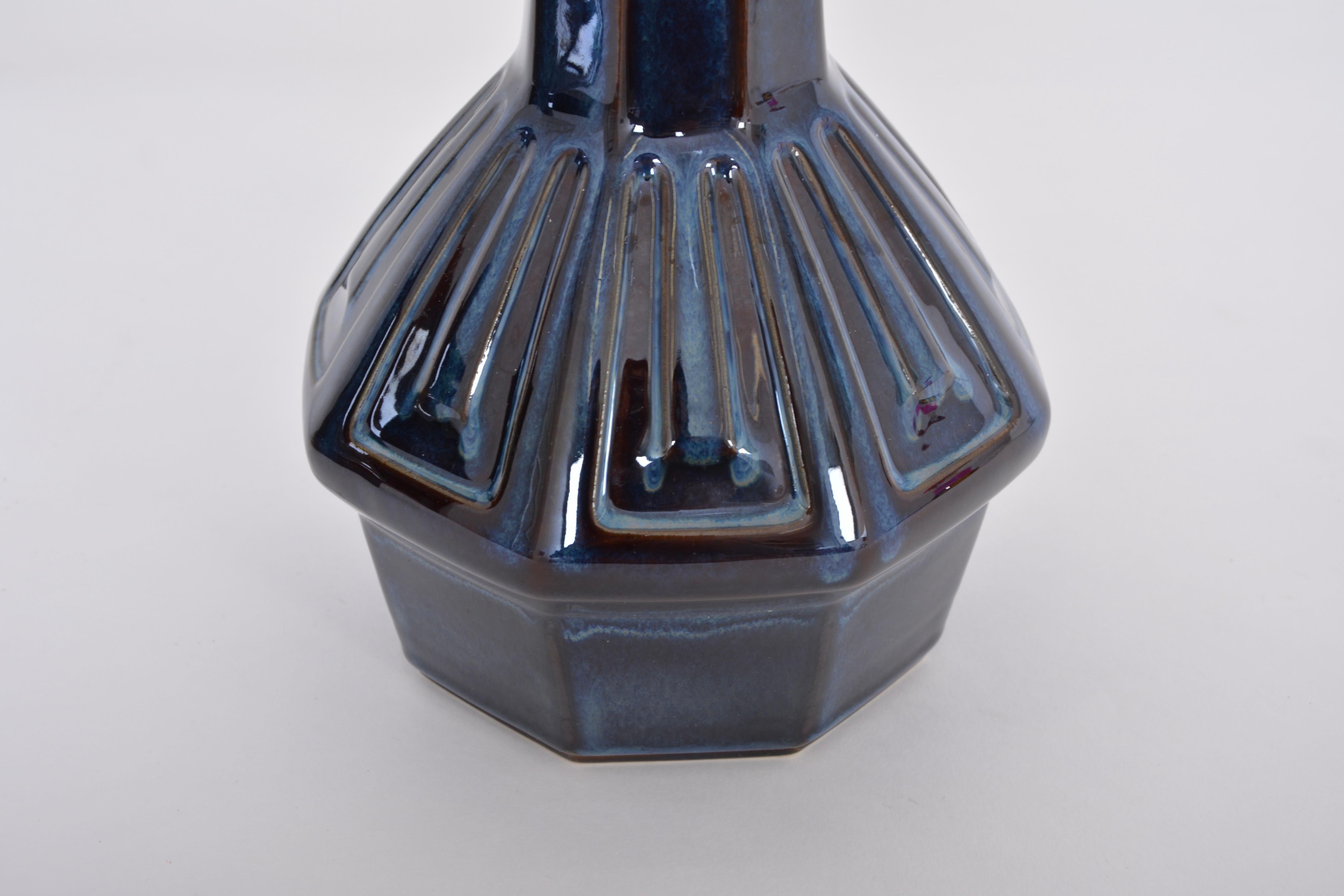 Danish Pair of Blue Midcentury Table Lamps Model 1055 by Einar Johansen for Soholm For Sale