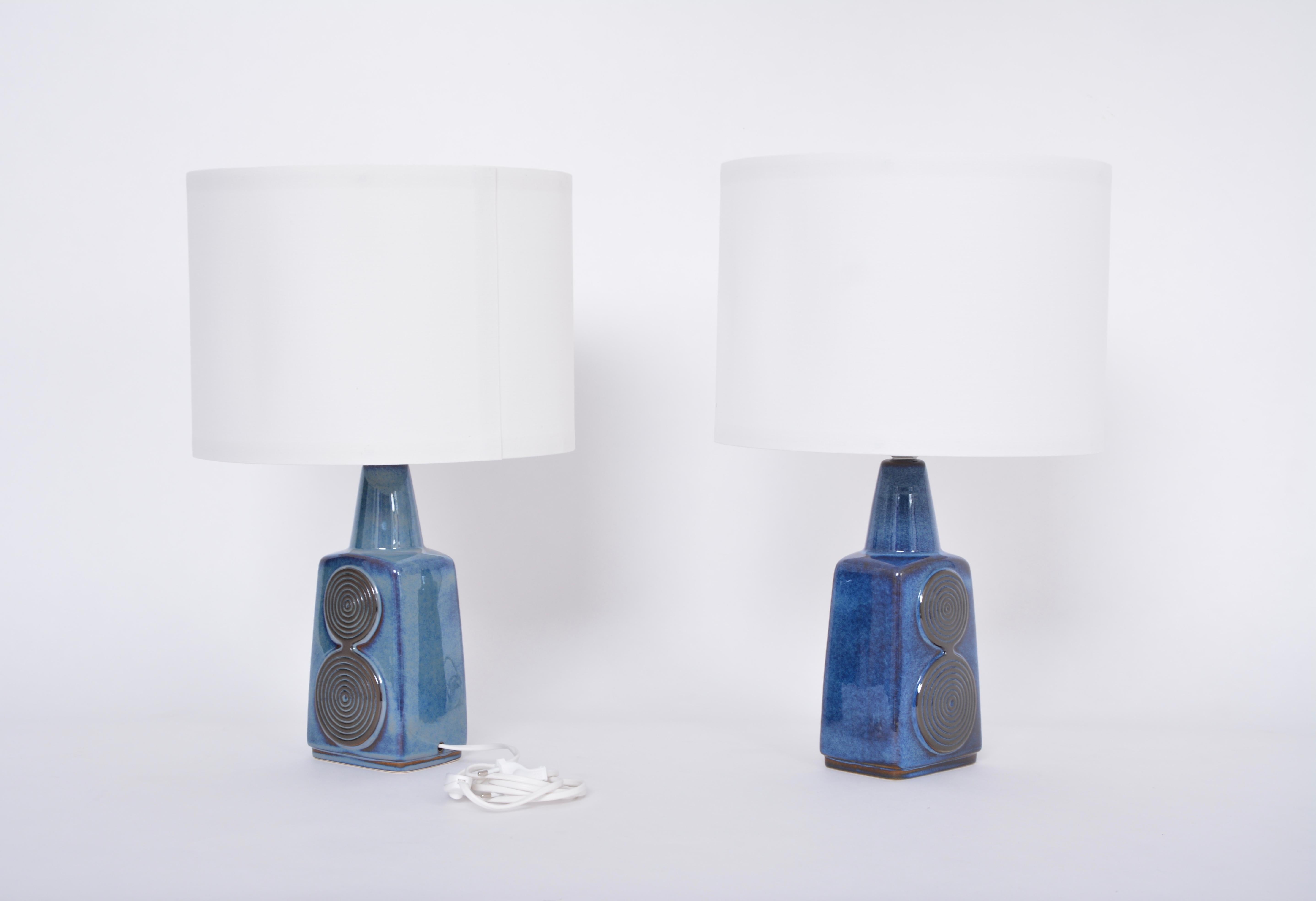 Pair of Blue Midcentury Table Lamps Model 1097 by Einar Johansen for Soholm In Excellent Condition For Sale In Berlin, DE