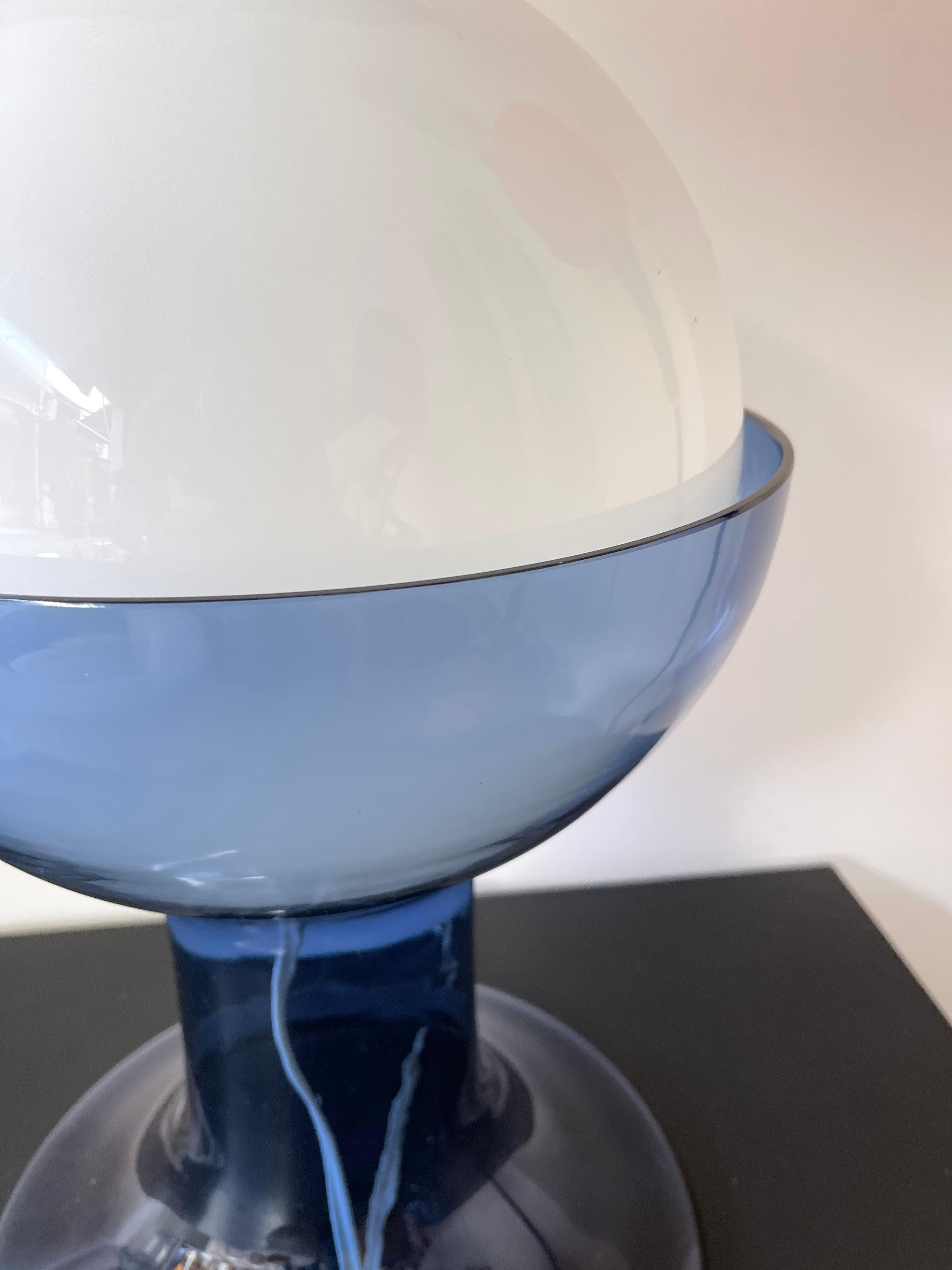 Rare pair of table or bedside lamps model LT216, the large size of the model by the designer Carlo Nason for the italian design manufacture Mazzega. Blue Murano glass and white opaline ball difusor. Famous editor manufacture like Venini, Vistosi, La