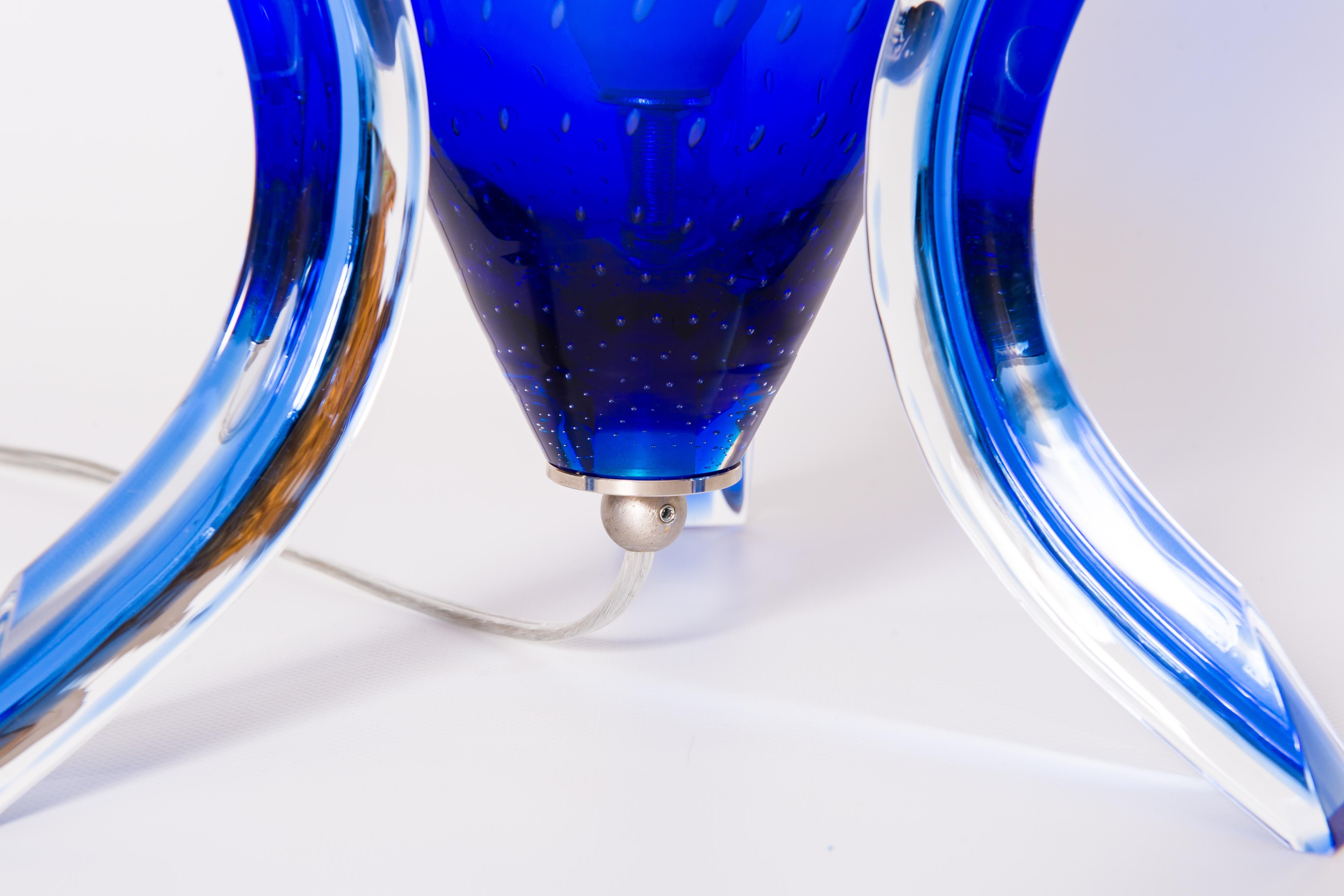 Paar blaue Muranoglas-Tischlampen mit Morise-Dekorationen, Italien 1990er Jahre (Glas) im Angebot