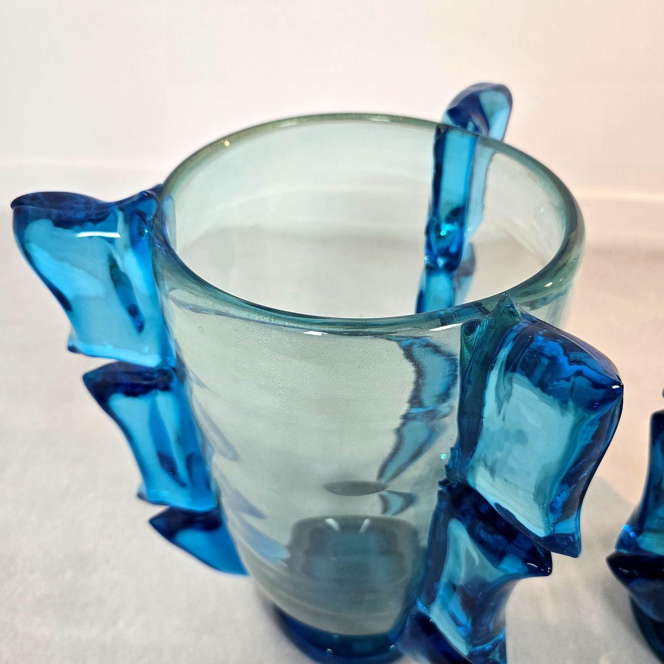 Fine XX secolo Coppia di vasi in vetro di Murano blu in vendita