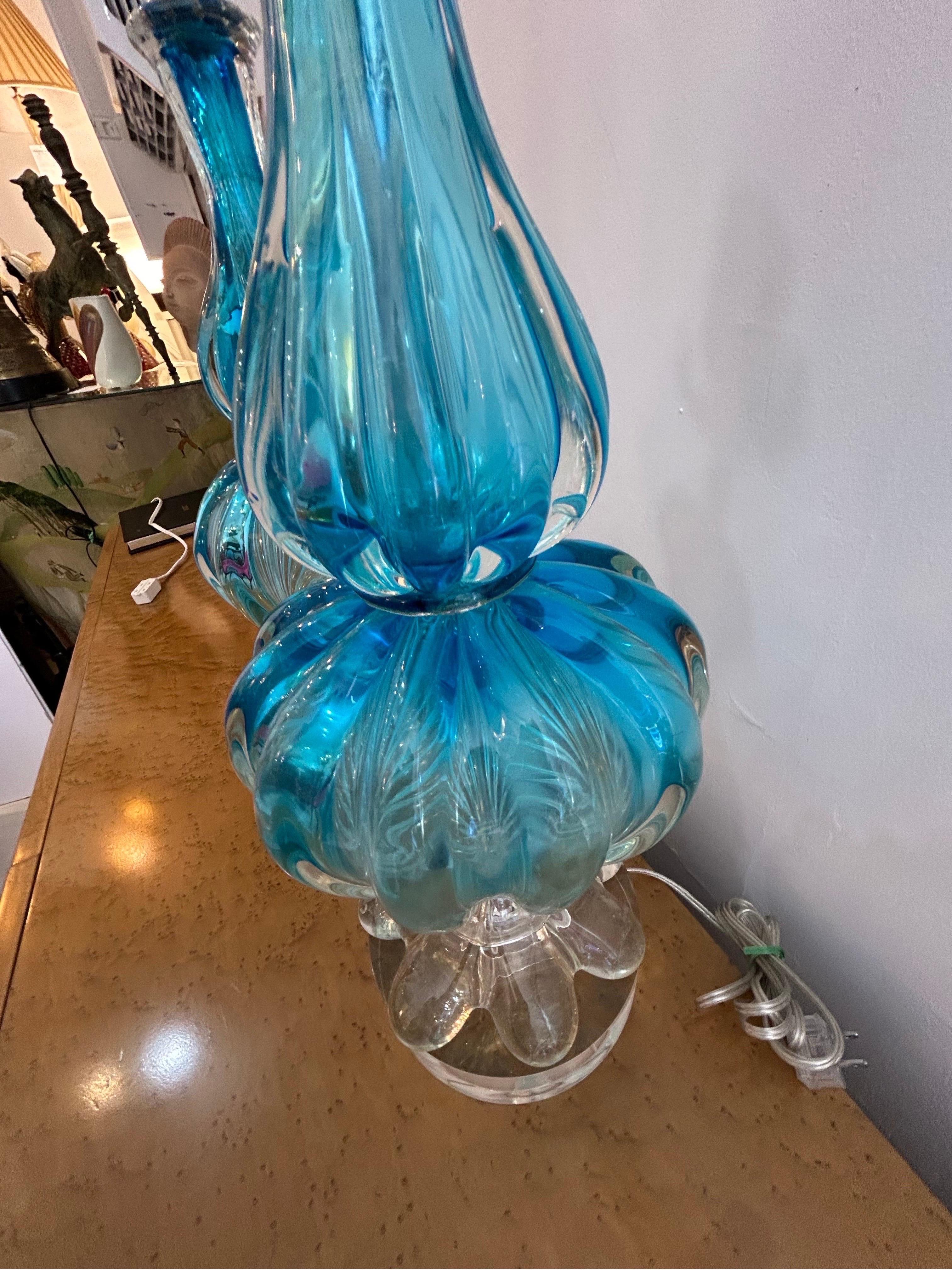 Italian Pair of blue Murano lamps by Seguso For Sale