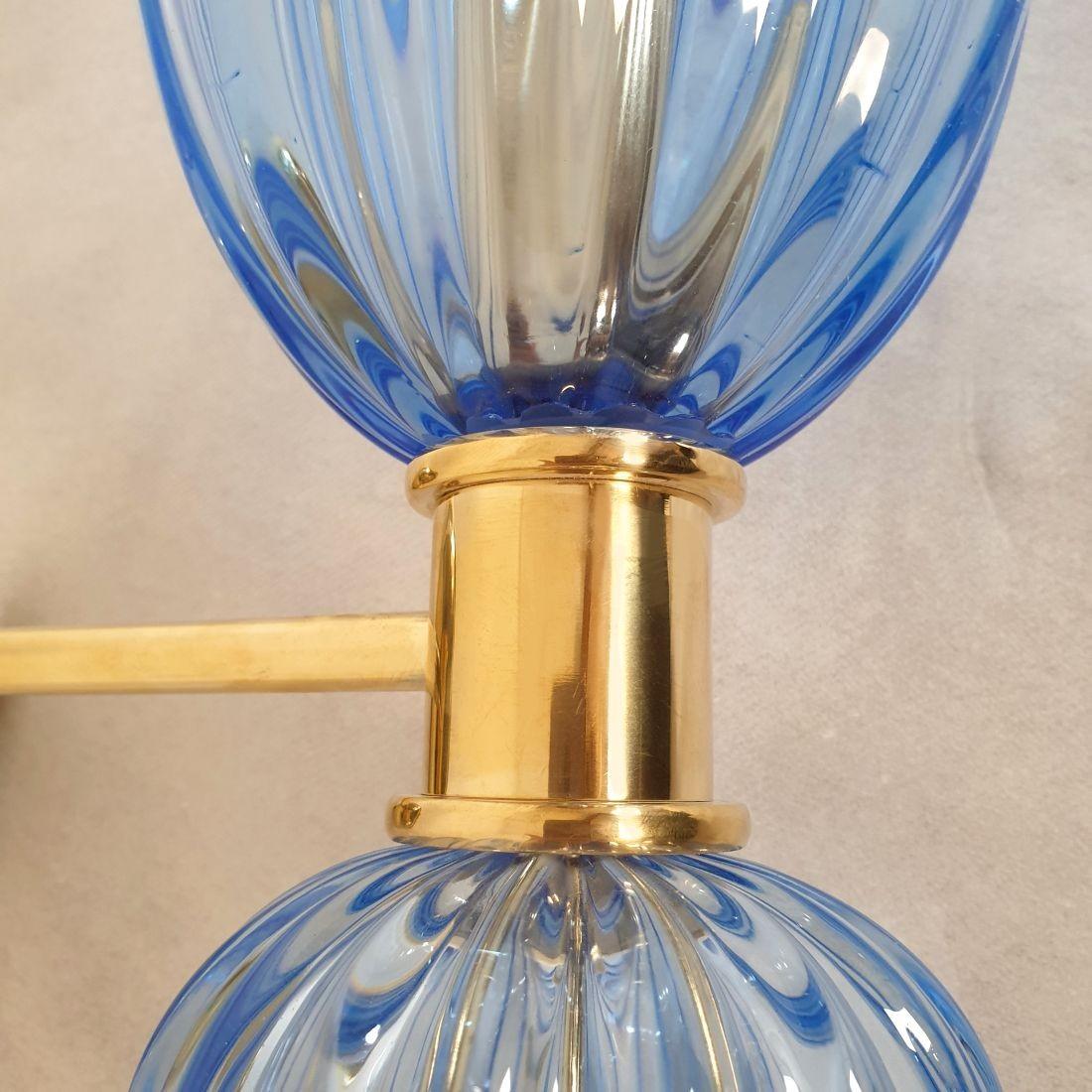 Pareja de apliques neoclásicos azules de Murano en venta 3