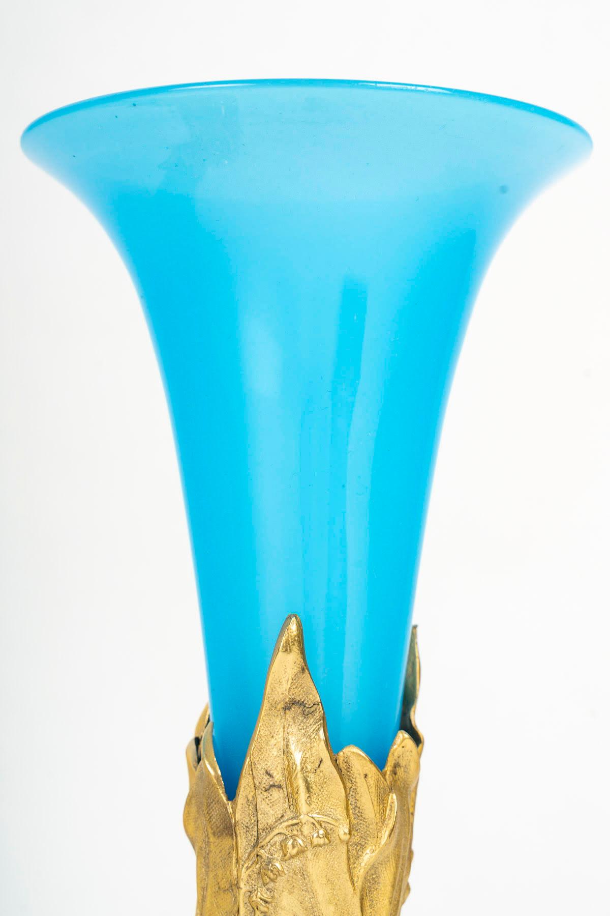 Pair of Blue Opaline and Gilt Bronze Cornette Vases, Napoleon III Period. In Good Condition For Sale In Saint-Ouen, FR