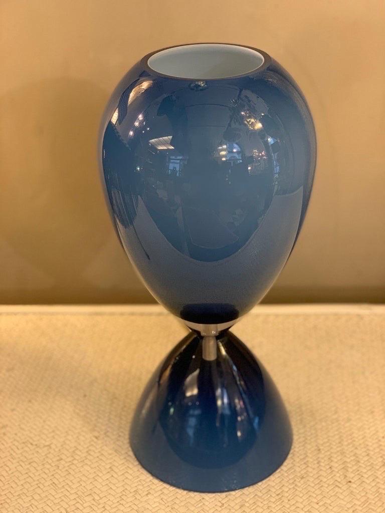 Pair of Blue Overlay Blown Glass Murano Hourglass Table Lamps, 1950s In Excellent Condition For Sale In Florence, IT