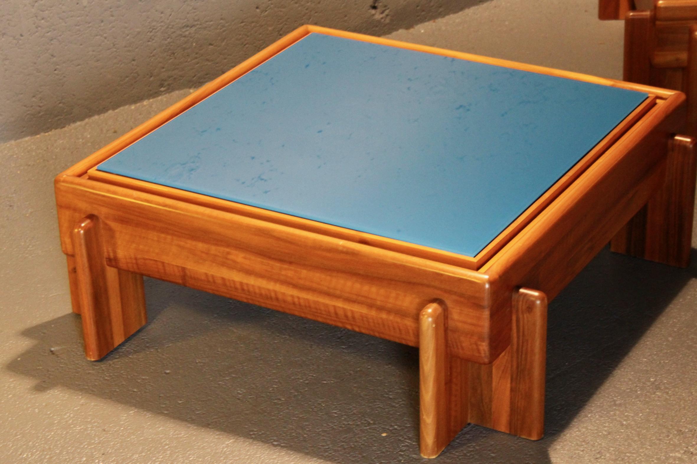 Late 20th Century Pair of blue painted glass and wood Afra and Tobia Scarpa style For Sale