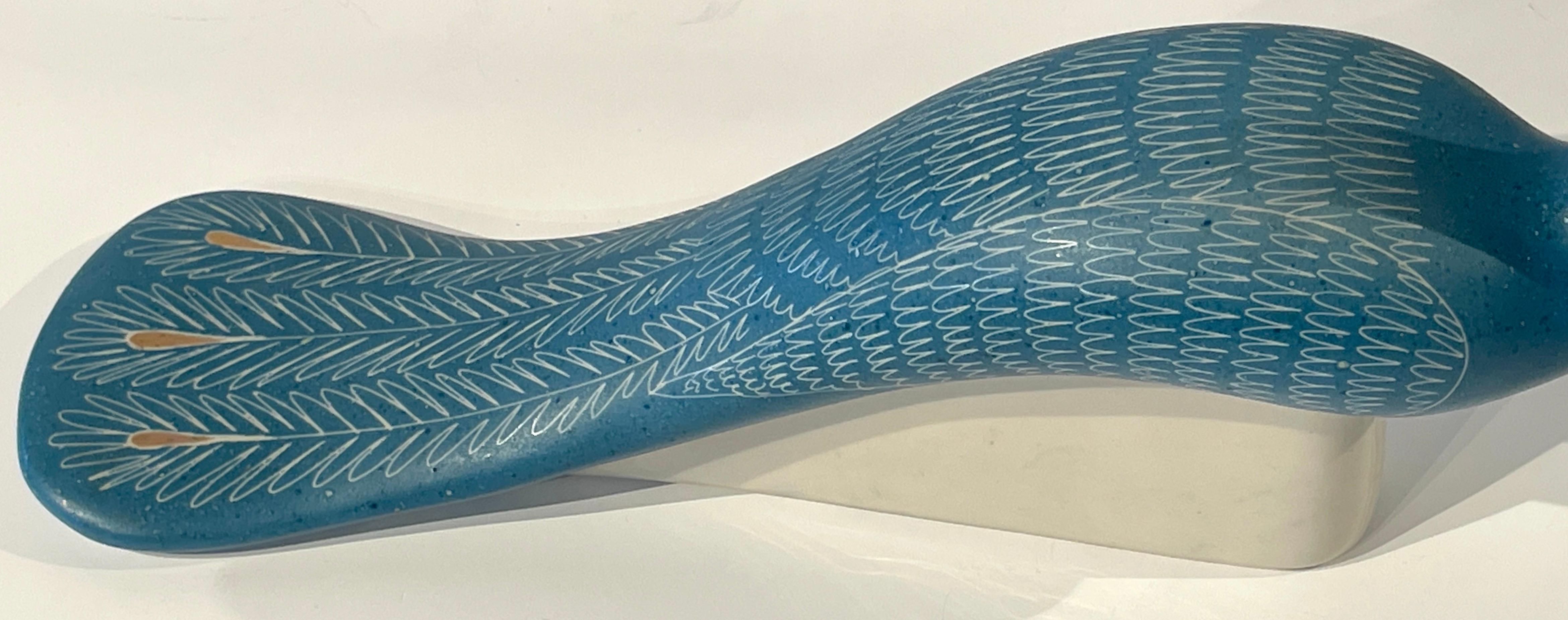 Coppia di sculture di pavoni blu, di Waylande Gregory in vendita 1