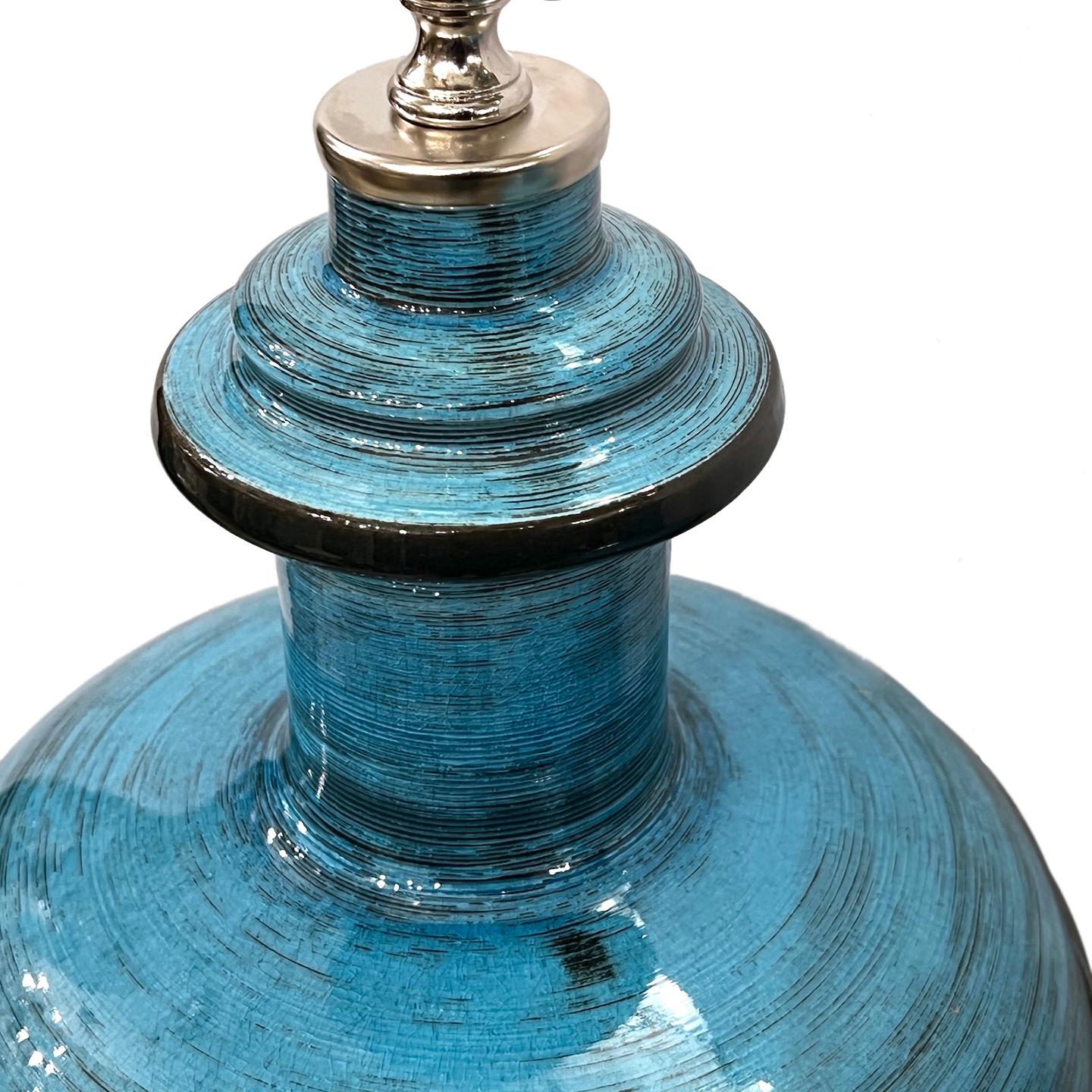 Paire de lampes de bureau en porcelaine bleue Bon état - En vente à New York, NY