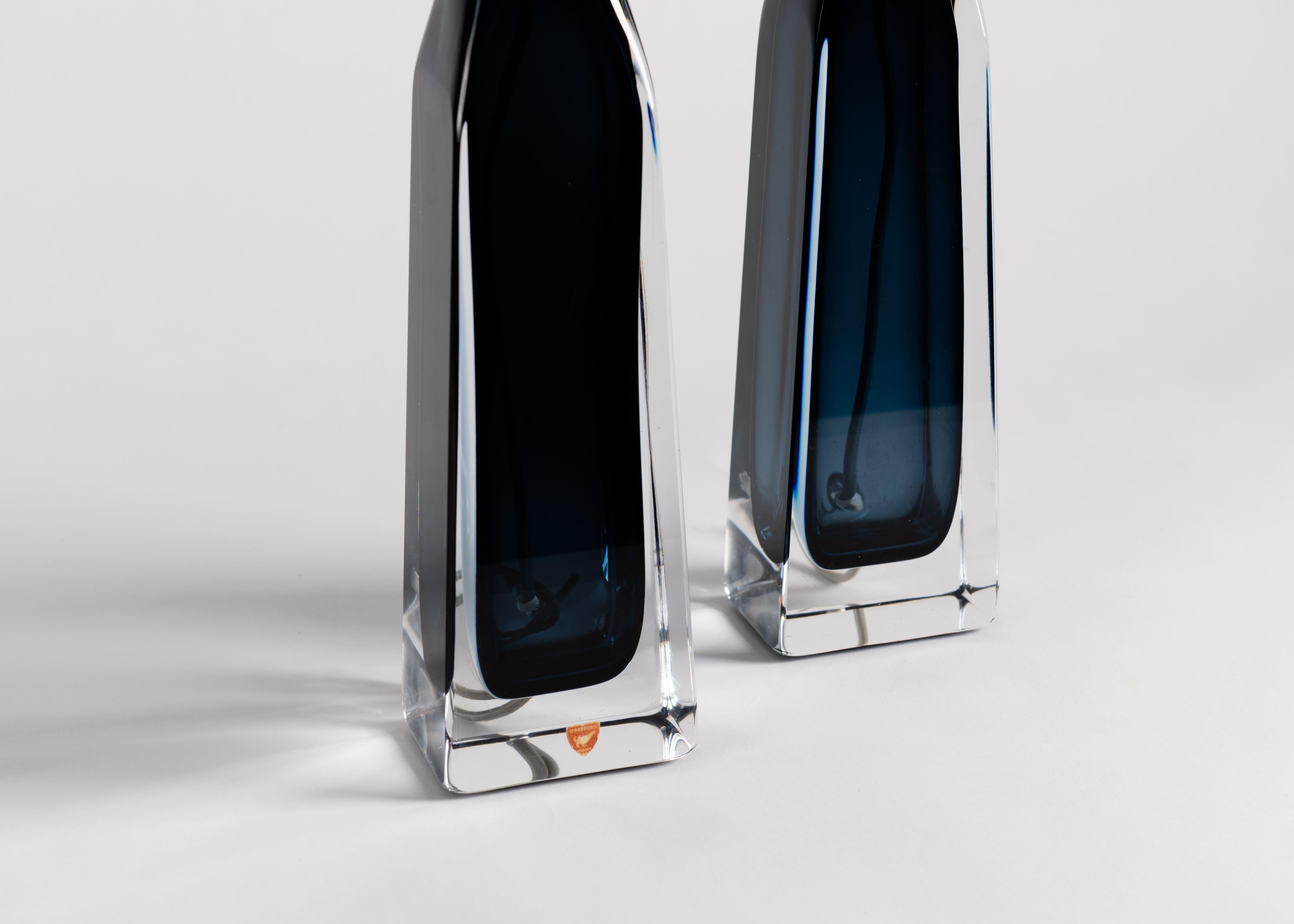 Pair of Blue Table Lamps by Carl Fagerlund for Orrefors, Sweden, circa 1960s In Good Condition For Sale In New York, NY