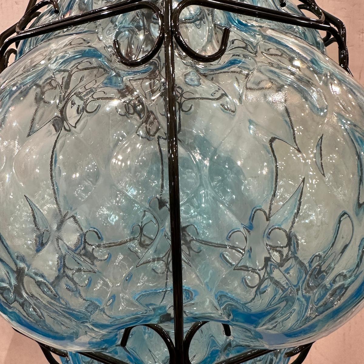 Paar blaue venezianische Laternen, einzeln verkauft (Mitte des 20. Jahrhunderts) im Angebot