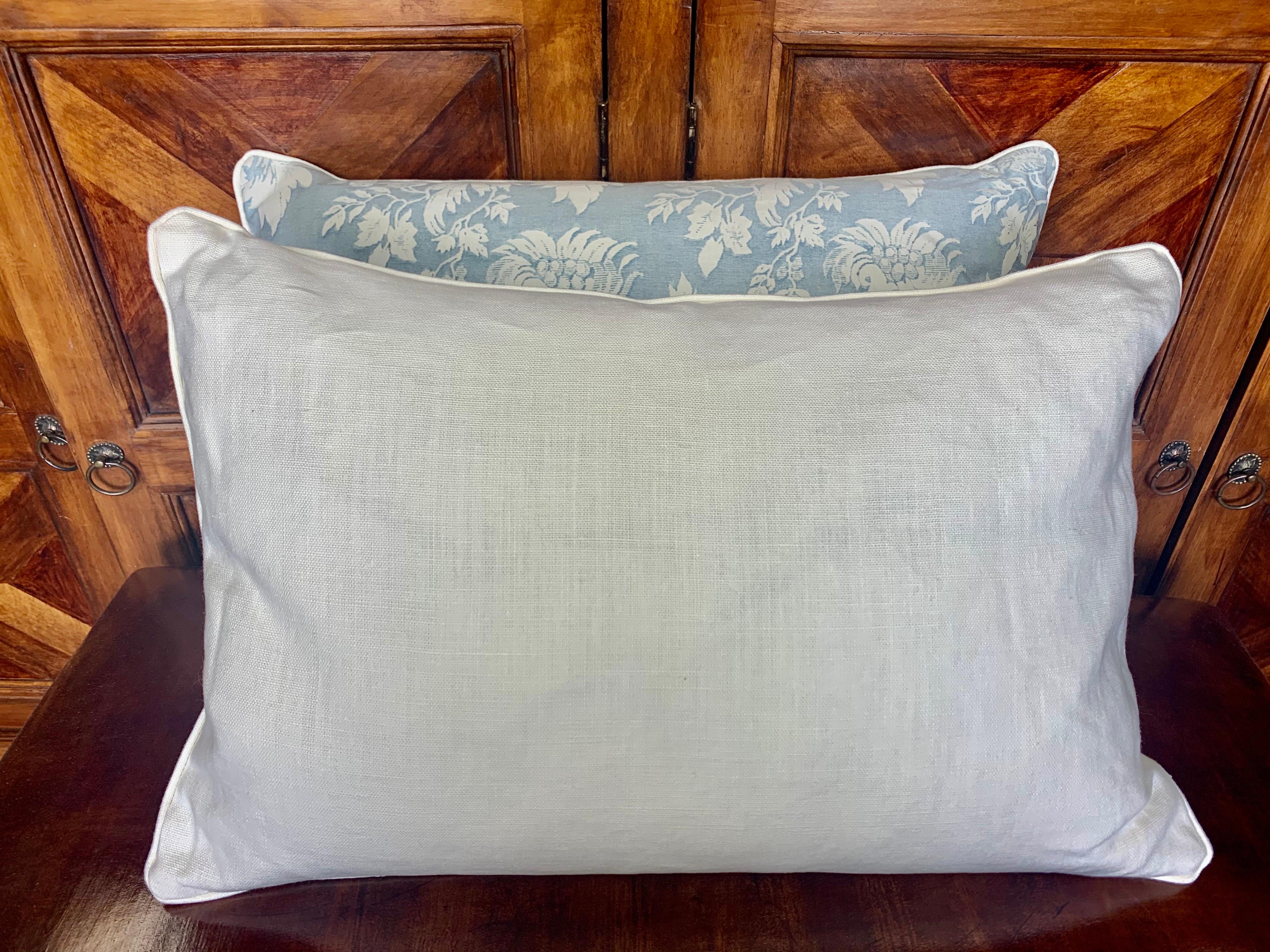 20th Century Pair of Blue & White Chinoiserie Patterned Authentic Fortuny Pillows