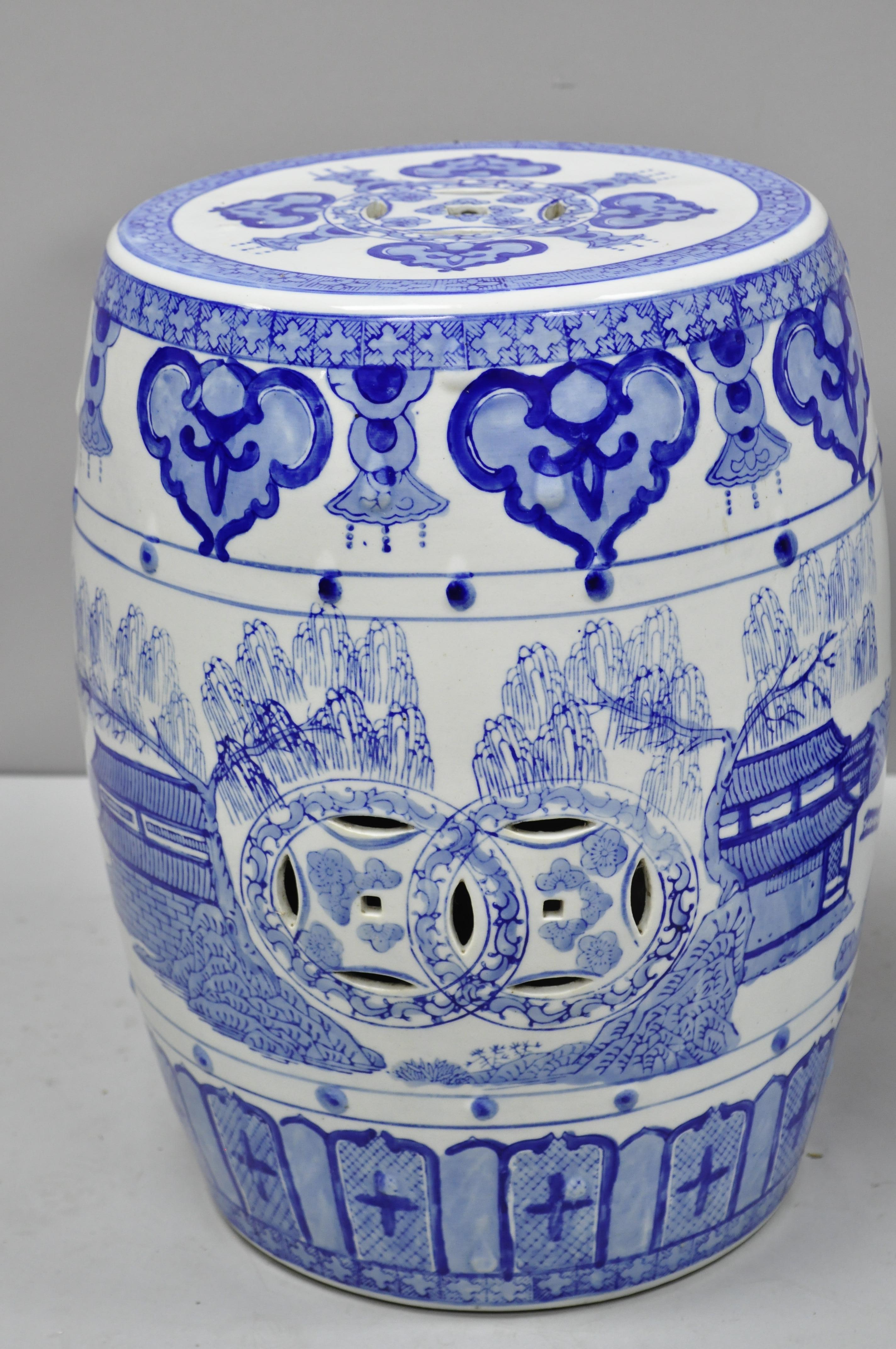 Pair of Blue and White Porcelain Chinese Oriental Drum Garden Seat Pedestal In Distressed Condition For Sale In Philadelphia, PA