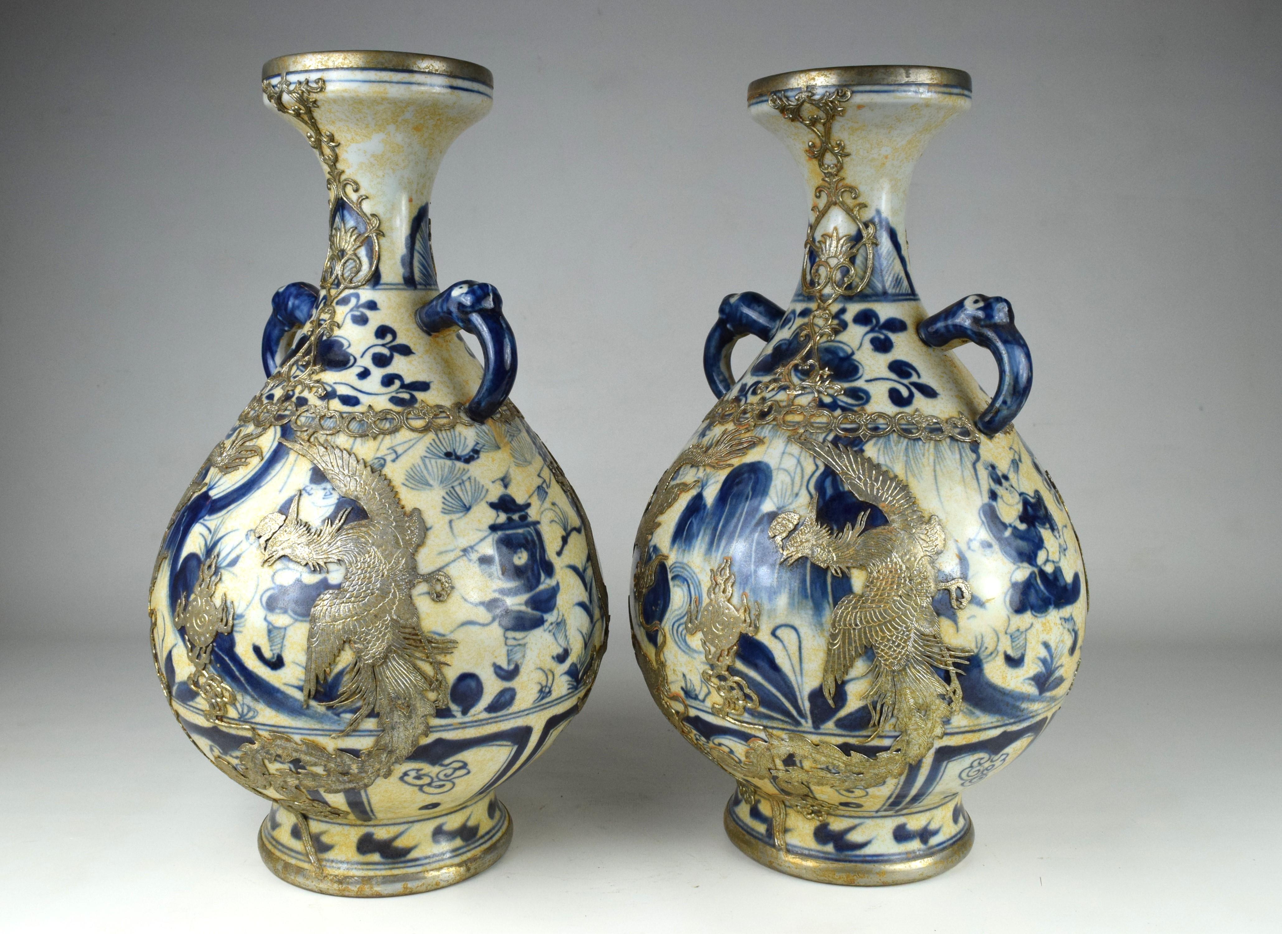 Pair of Blue White Porcelain Vase With Gilt Silver Phoenix Dragons, 20th Century For Sale 1