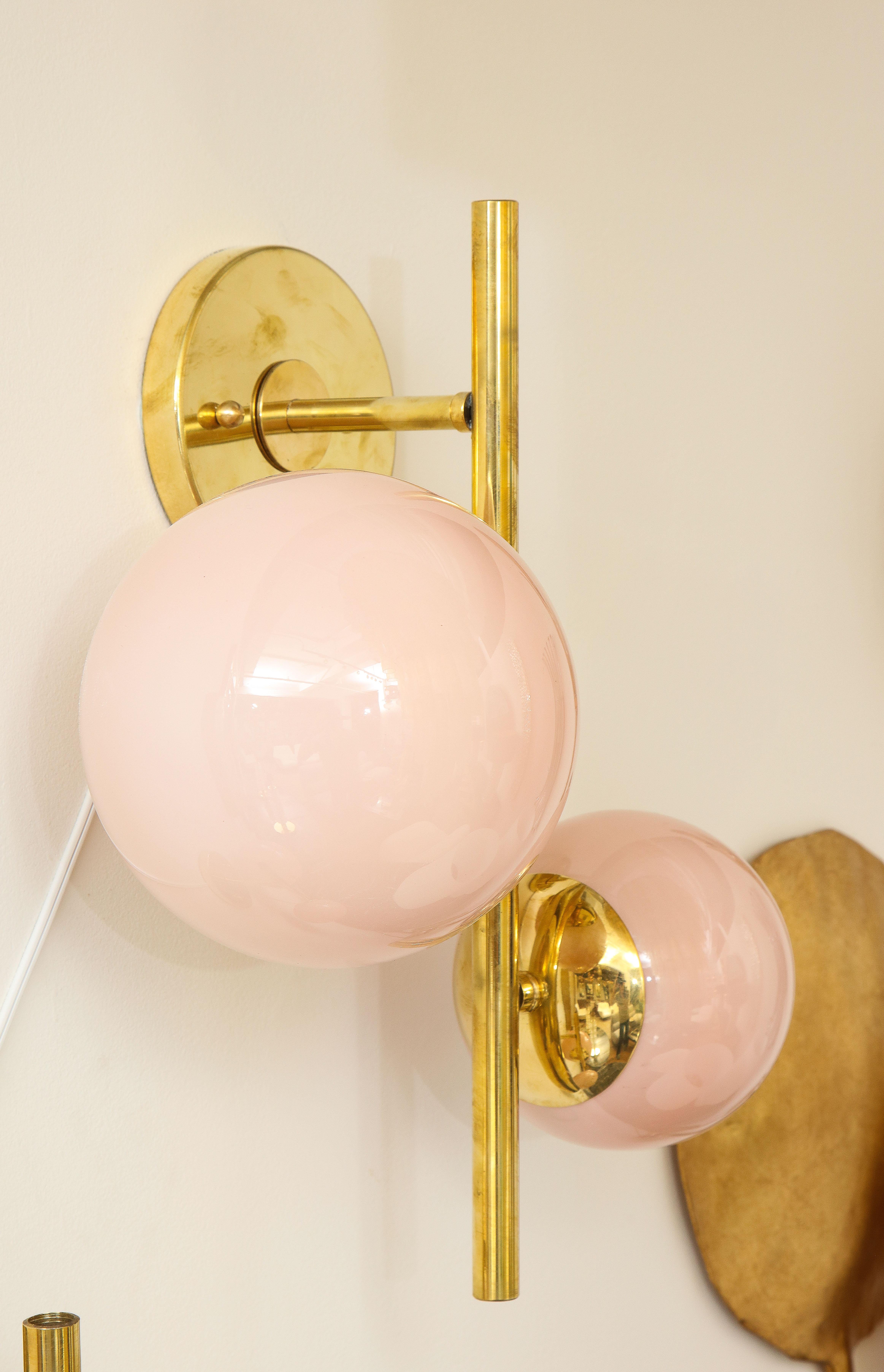 Contemporary Pair of Blush Pink Murano Glass Globes and Brass Sconces, Italy, 2022