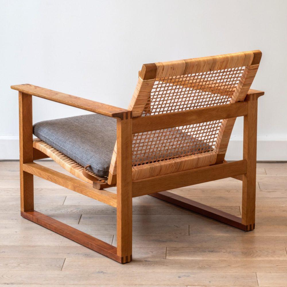 Danish Pair of BM 2256 lounge chairs by Borge Mogensen For Sale