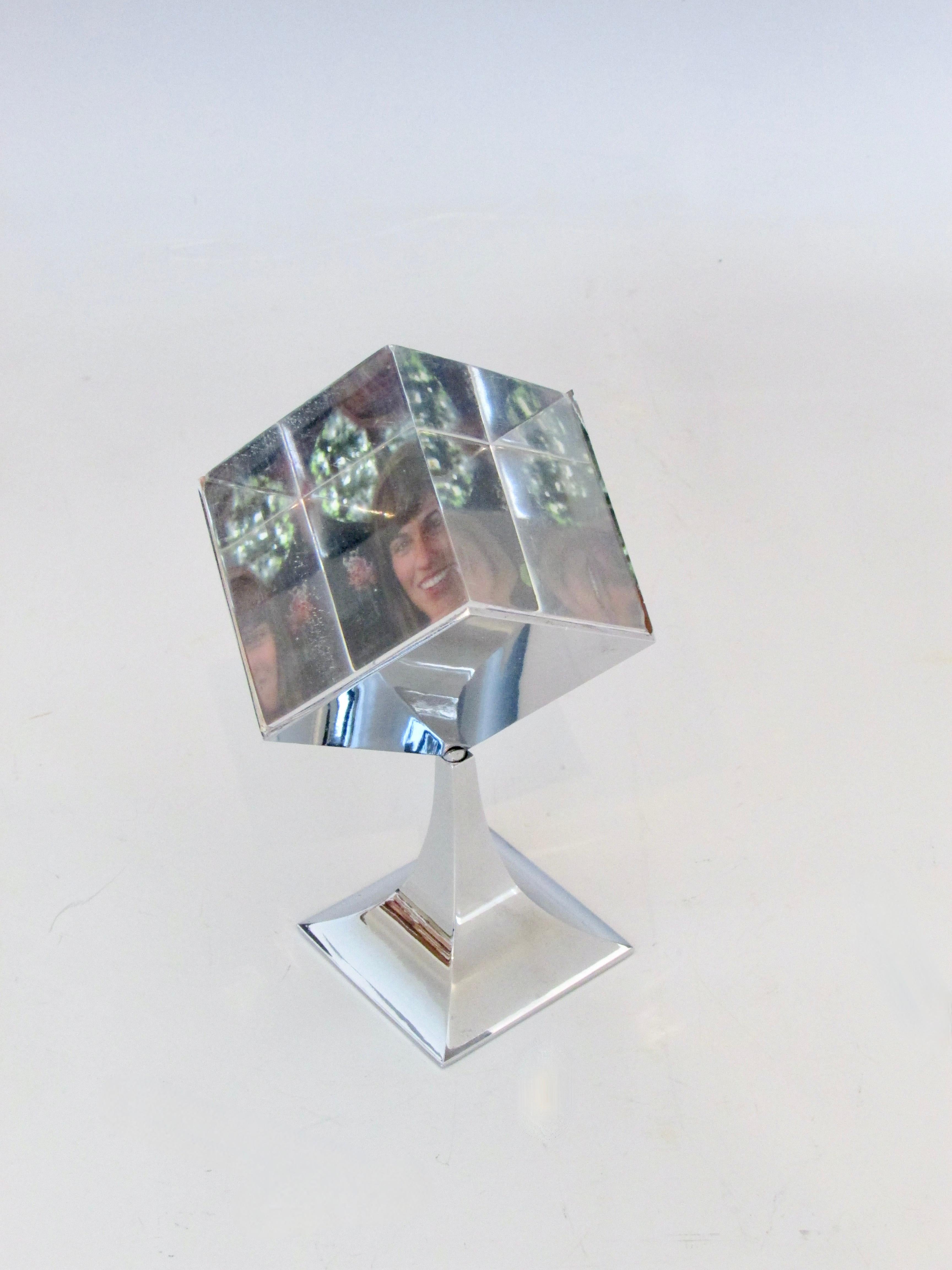 Pair of Bob Cornell op art era photo cubes on rotating chrome base For Sale 5