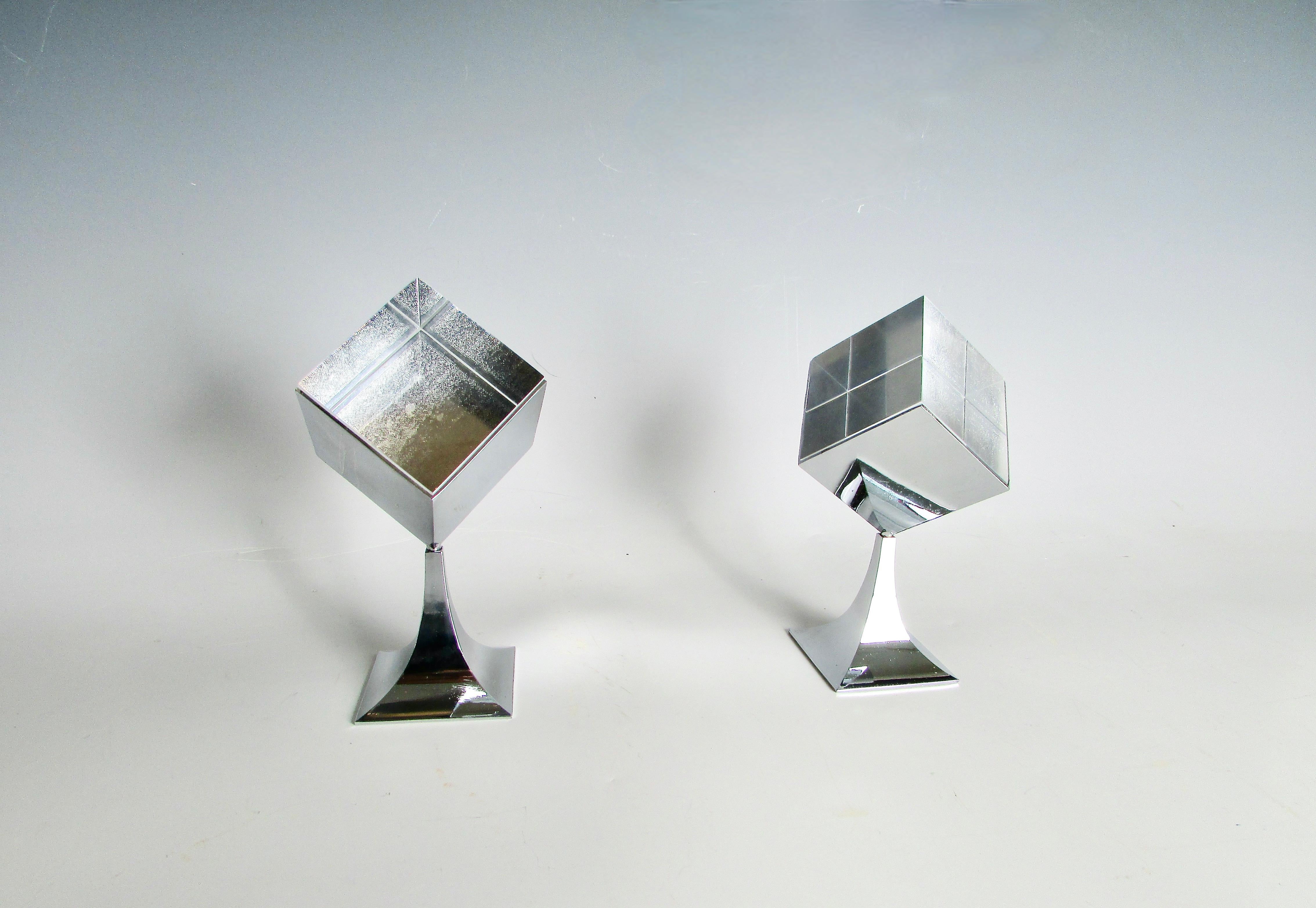 Mid-Century Modern Pair of Bob Cornell op art era photo cubes on rotating chrome base For Sale