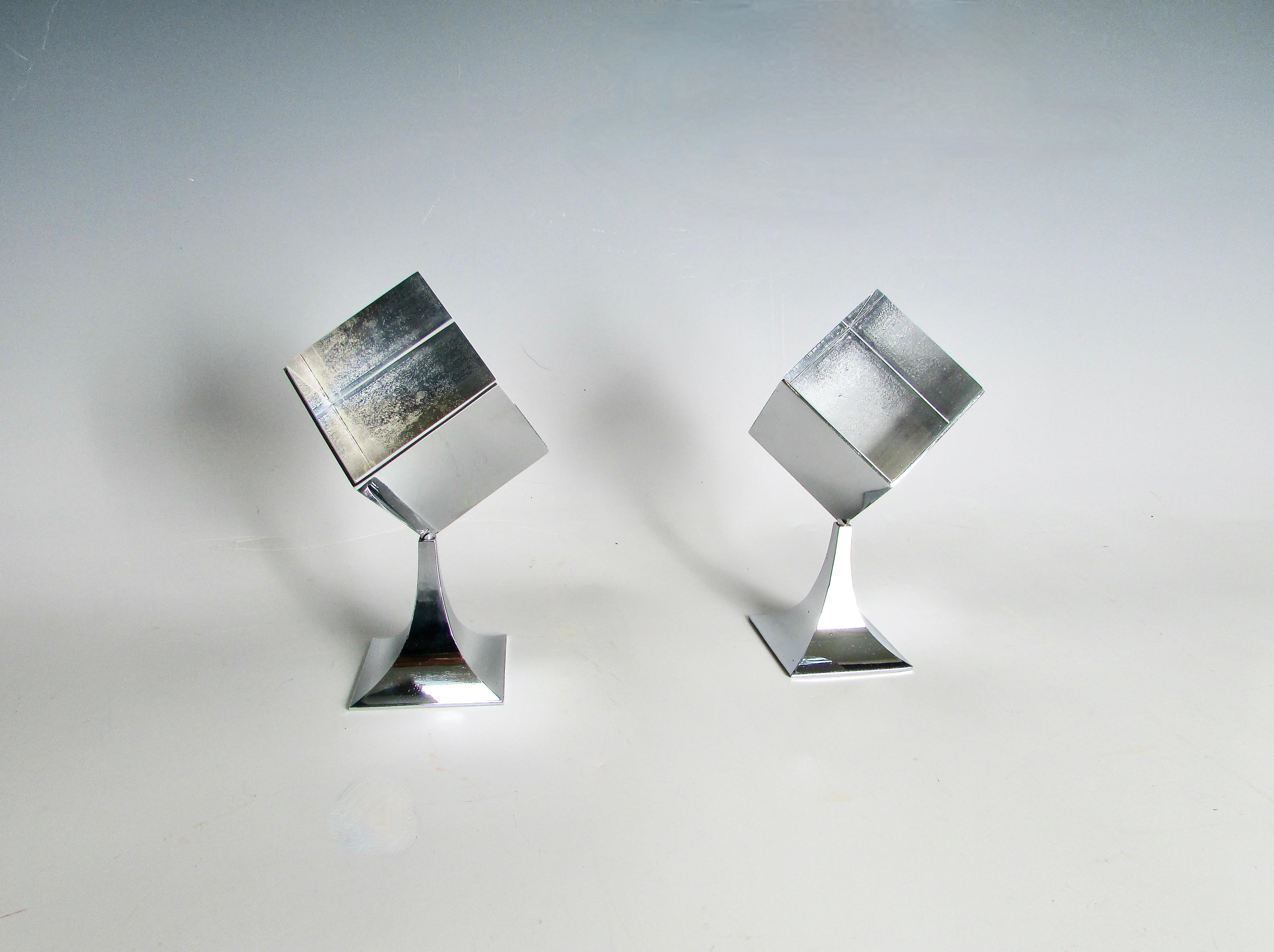 American Pair of Bob Cornell op art era photo cubes on rotating chrome base For Sale