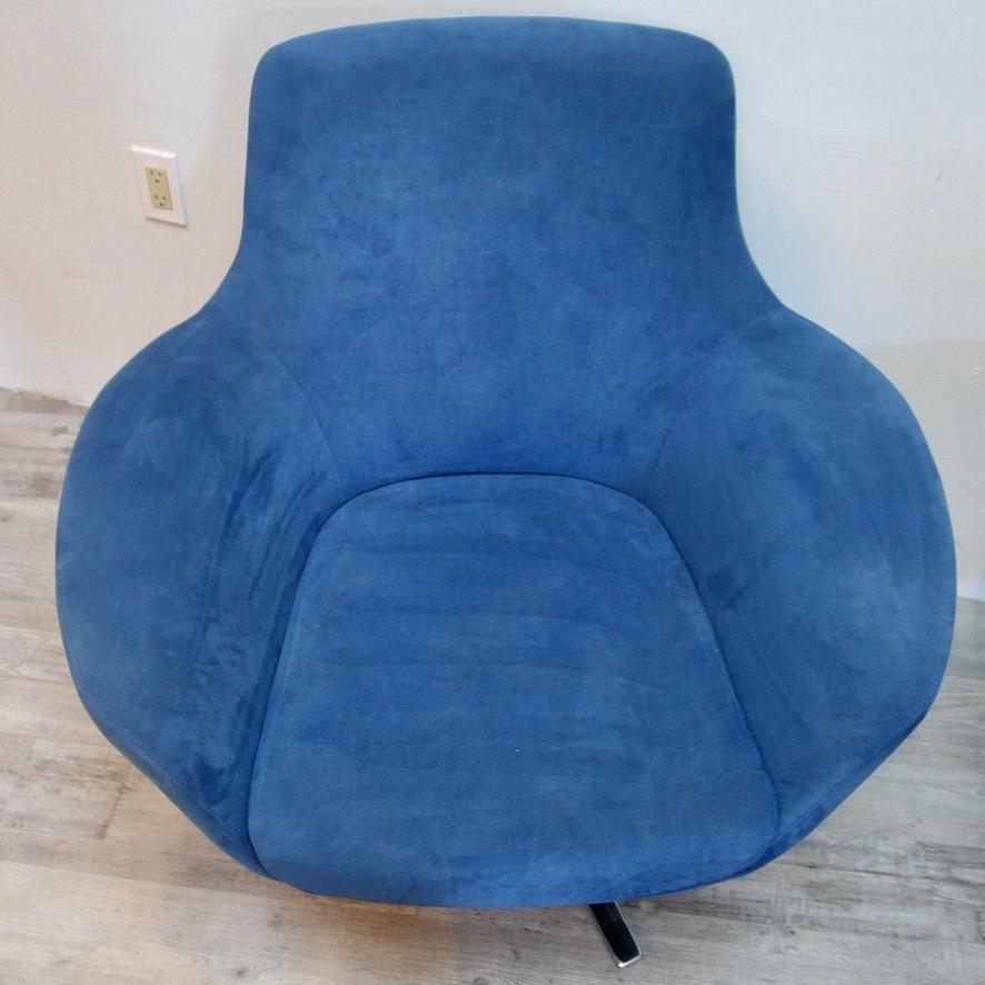 American Pair of Bob Swivel Chairs by Pearson Lloyd for Coalesse