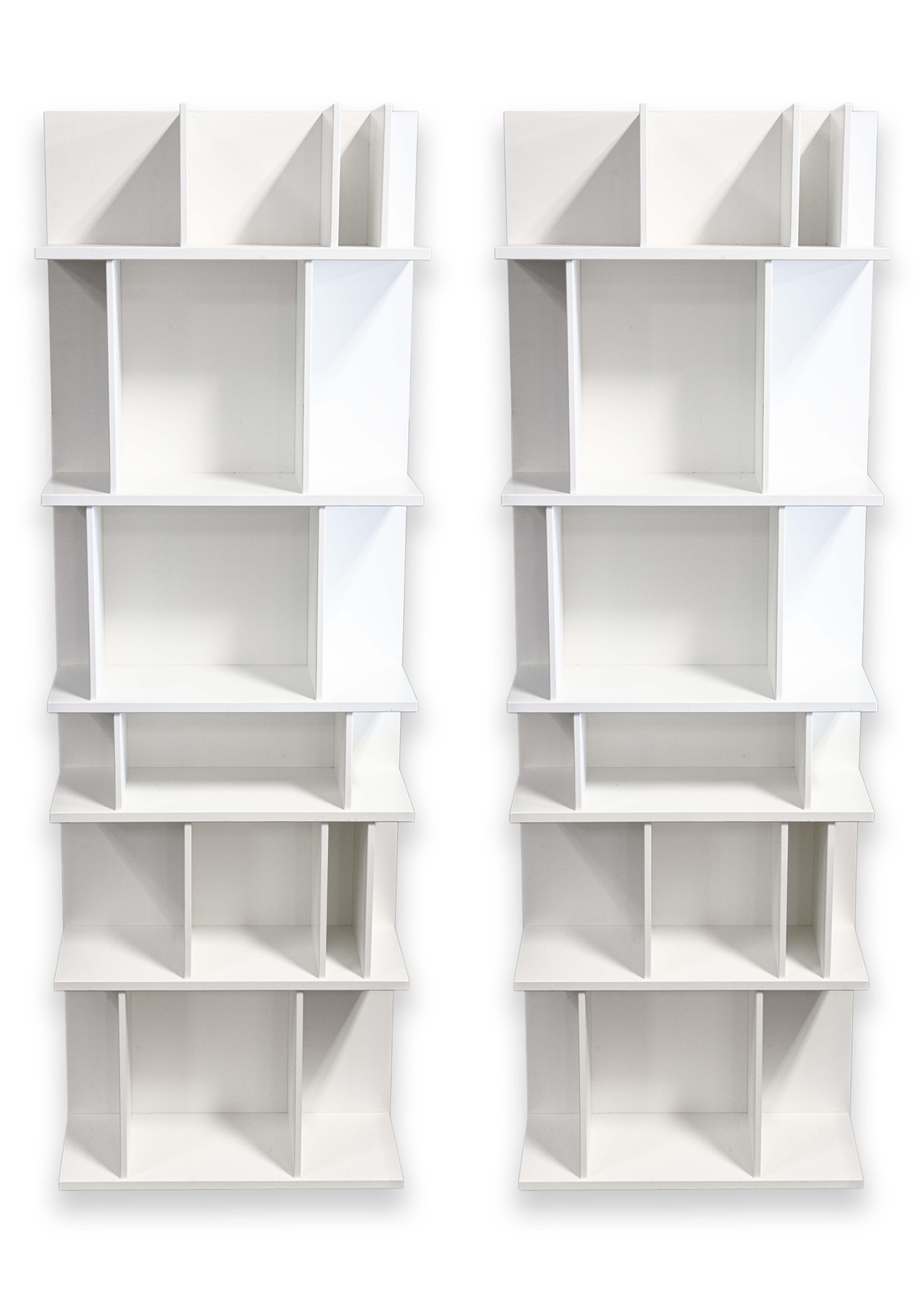 Coppia di scaffali contemporanei BoConcept Como System laccato bianco opaco in vendita 2