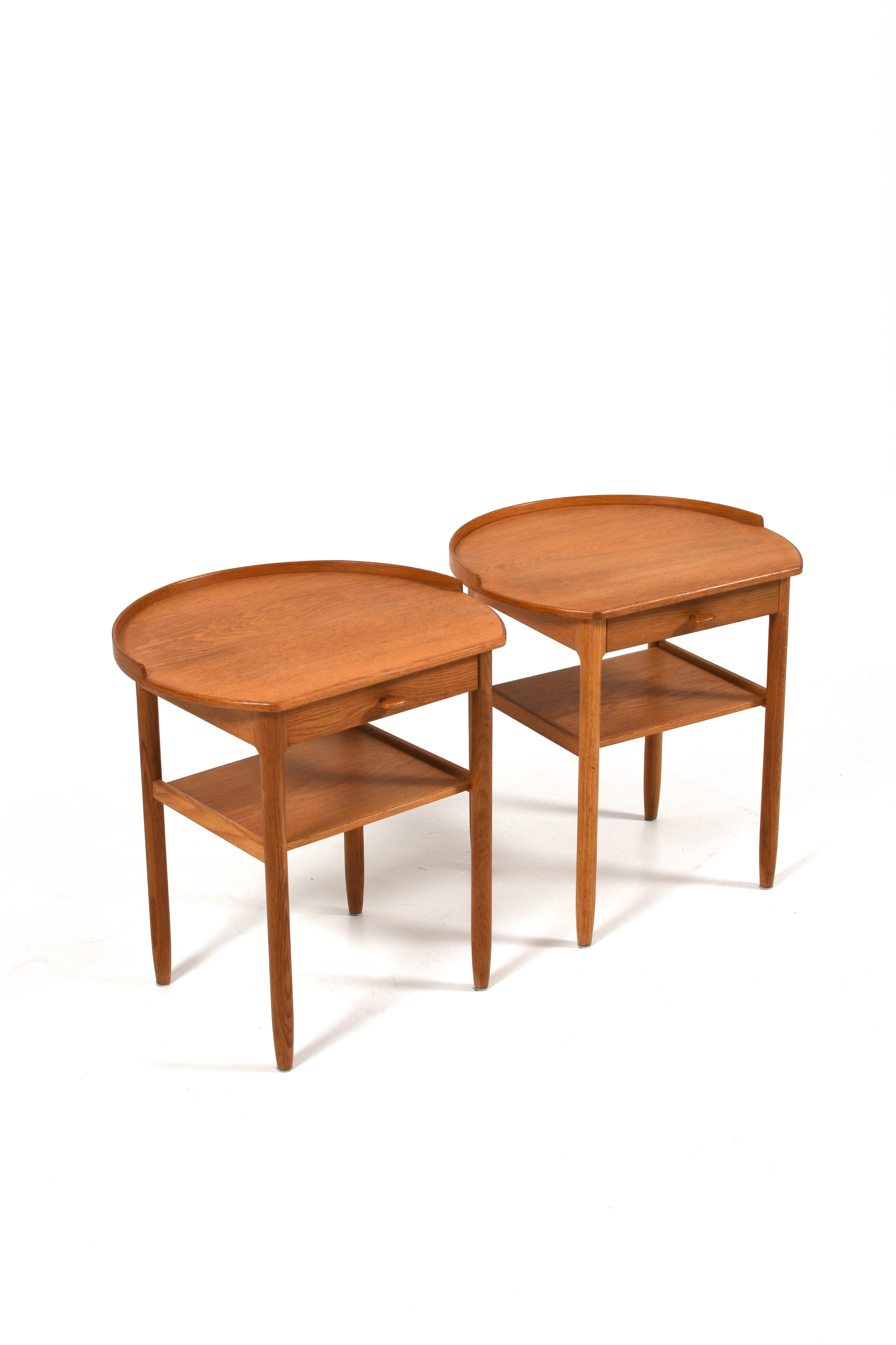 Paar Bodafors OAK Night Stands von Sven Engström und Gunnar Myrstrand 1960er Jahre (Mitte des 20. Jahrhunderts) im Angebot