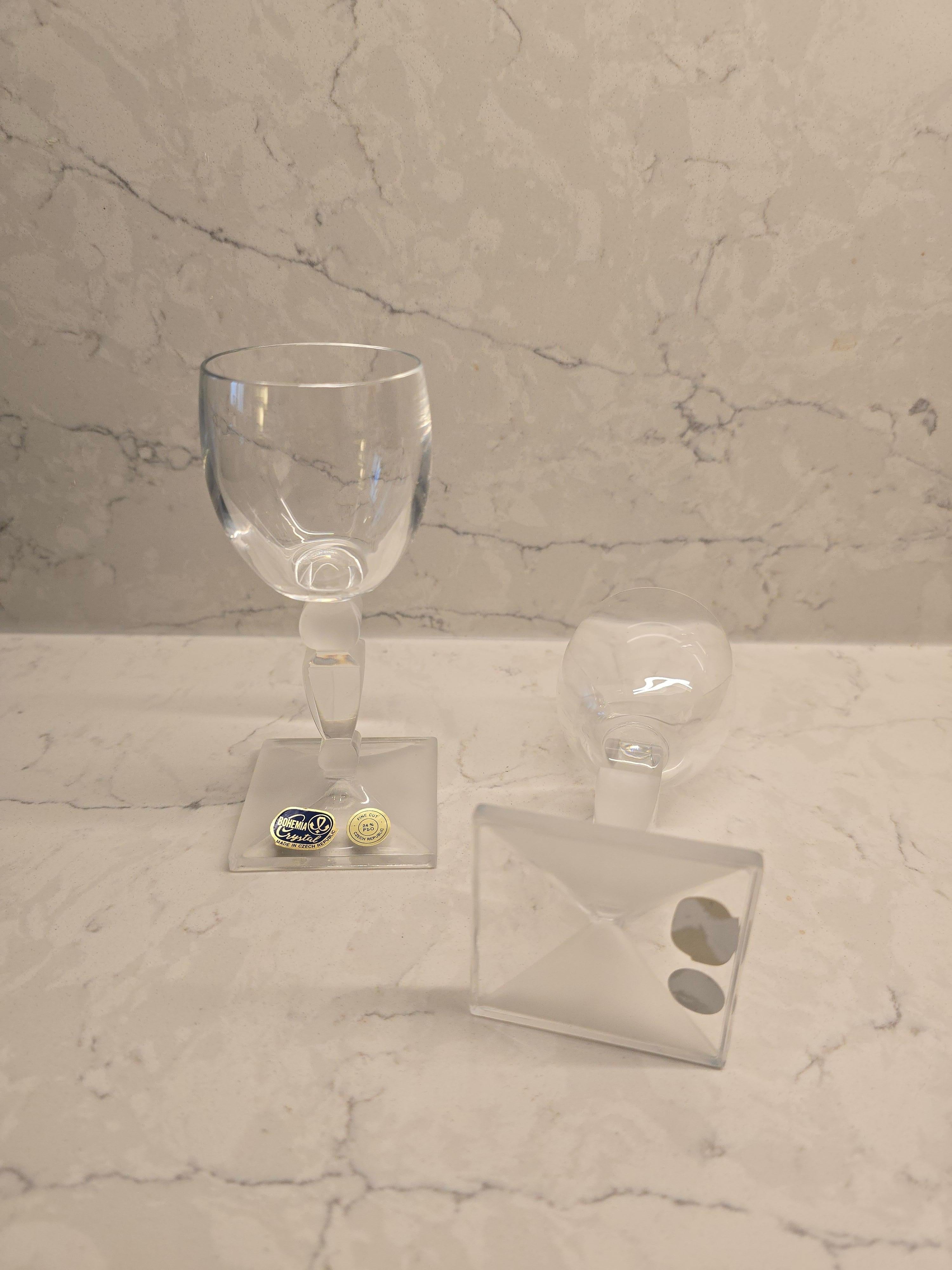 Paire de verres en Bohemia Crystal, fabriqués en République tchèque Bon état - En vente à Toronto, ON