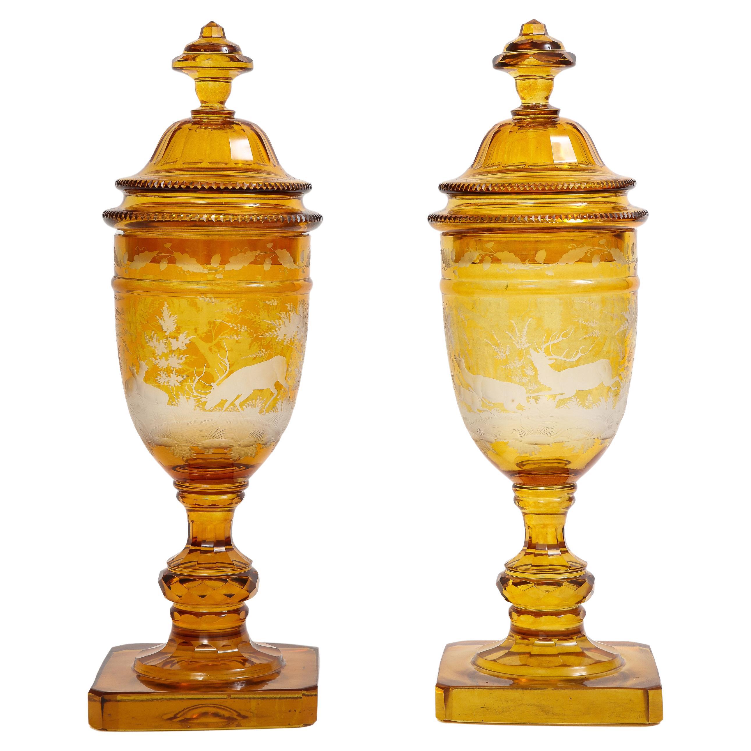 Paire de pokals de Bohème sculptés et gravés à la main, 1880
