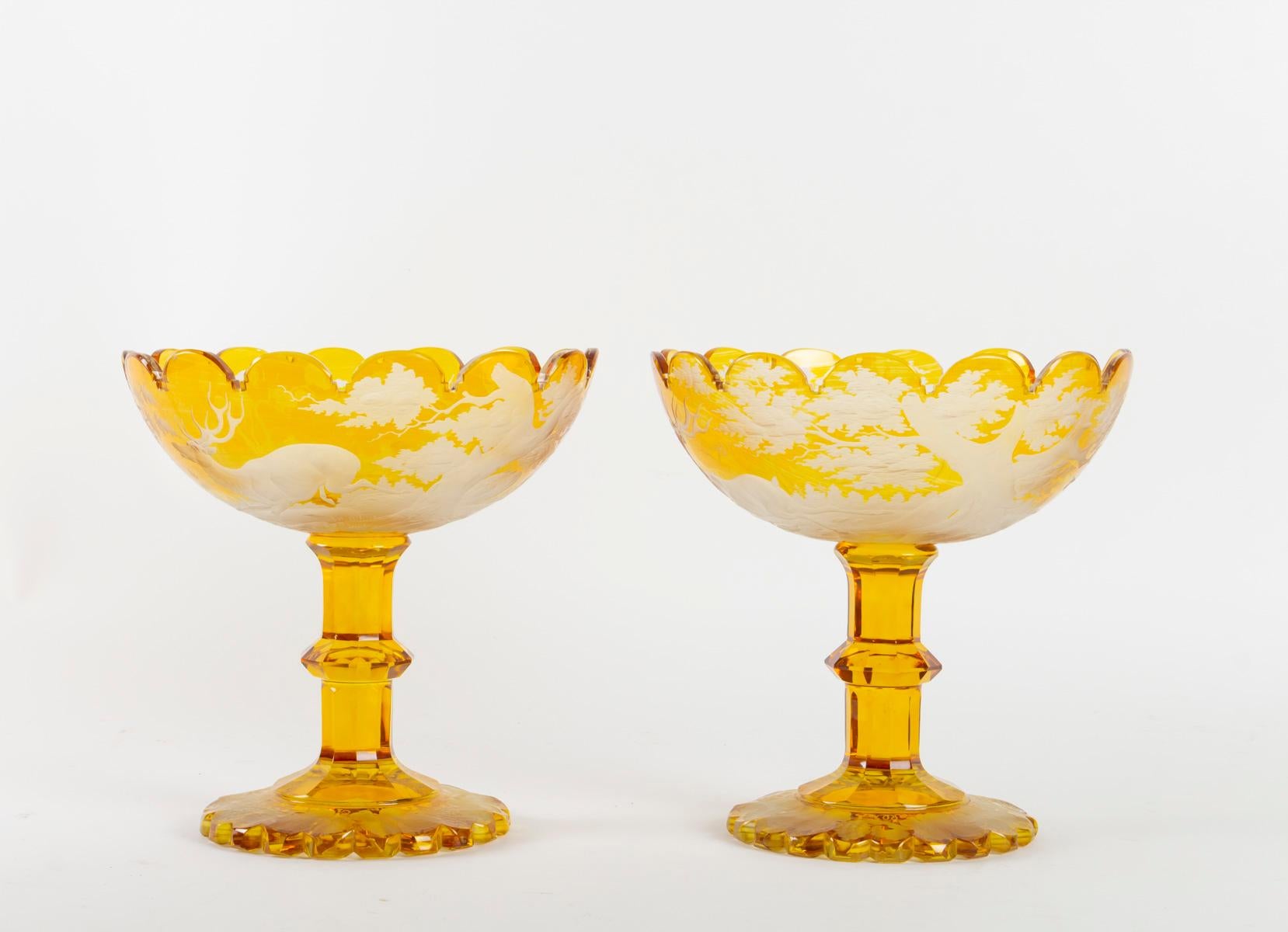 Napoleon III Pair of Bohemian Crystal Bowls Engraved with Hunting Scenes, 19th Century