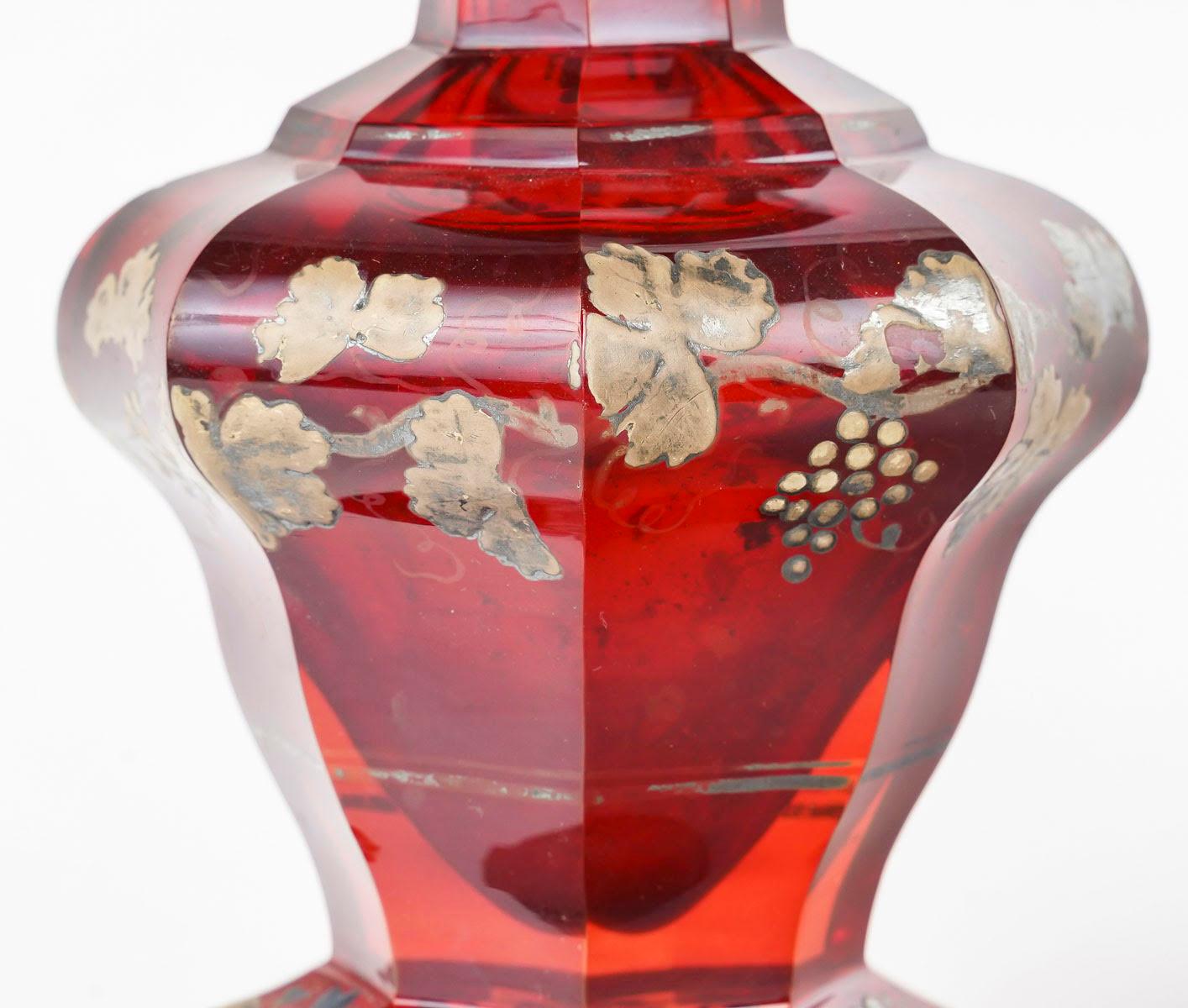 Cristal Paire de flacons à parfum en cristal de Bohême, XIXe siècle, période Napoléon III. en vente