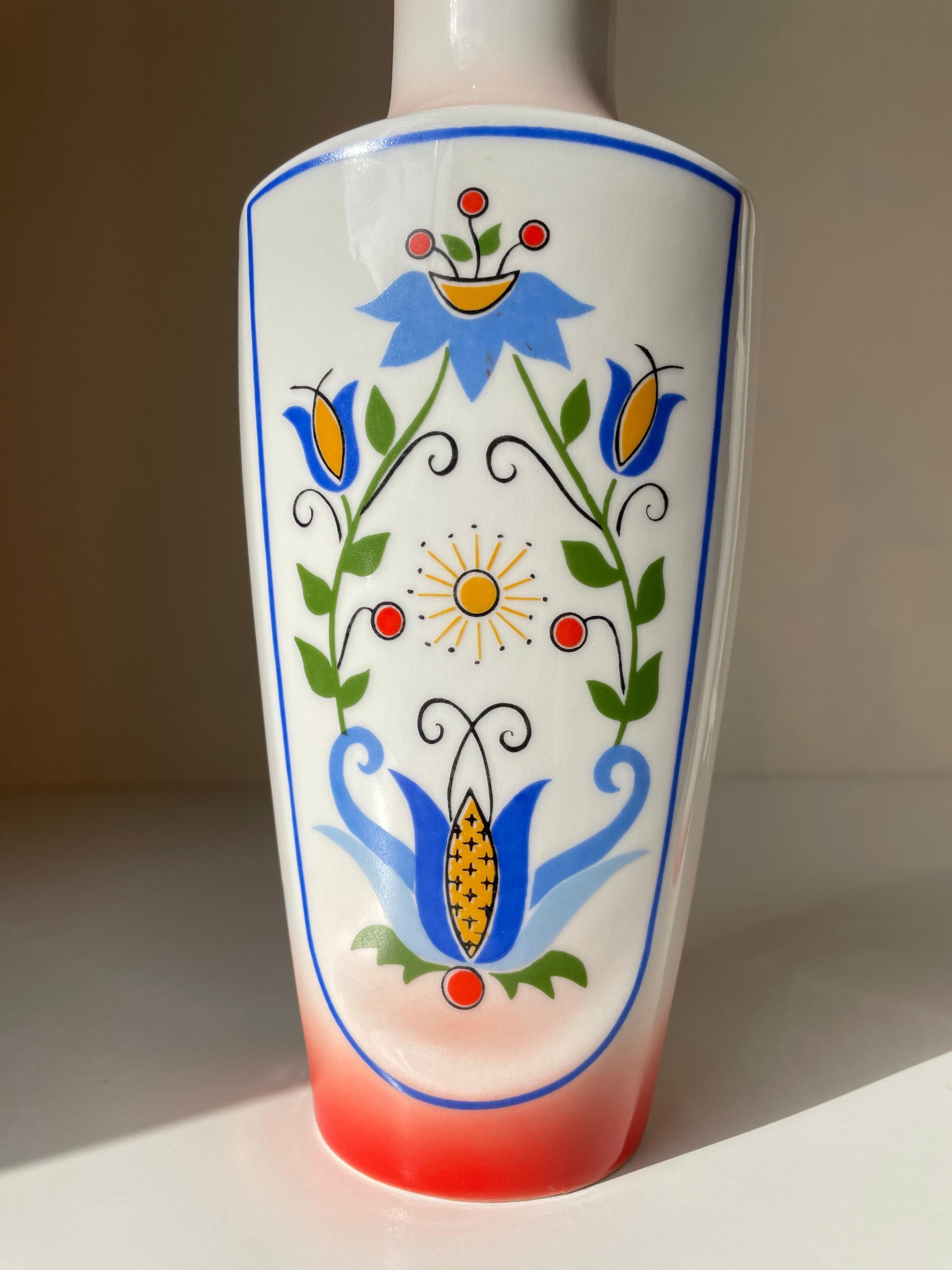 Pair of Bohemian Folk Art Porcelain Vases, 1970s  For Sale 7