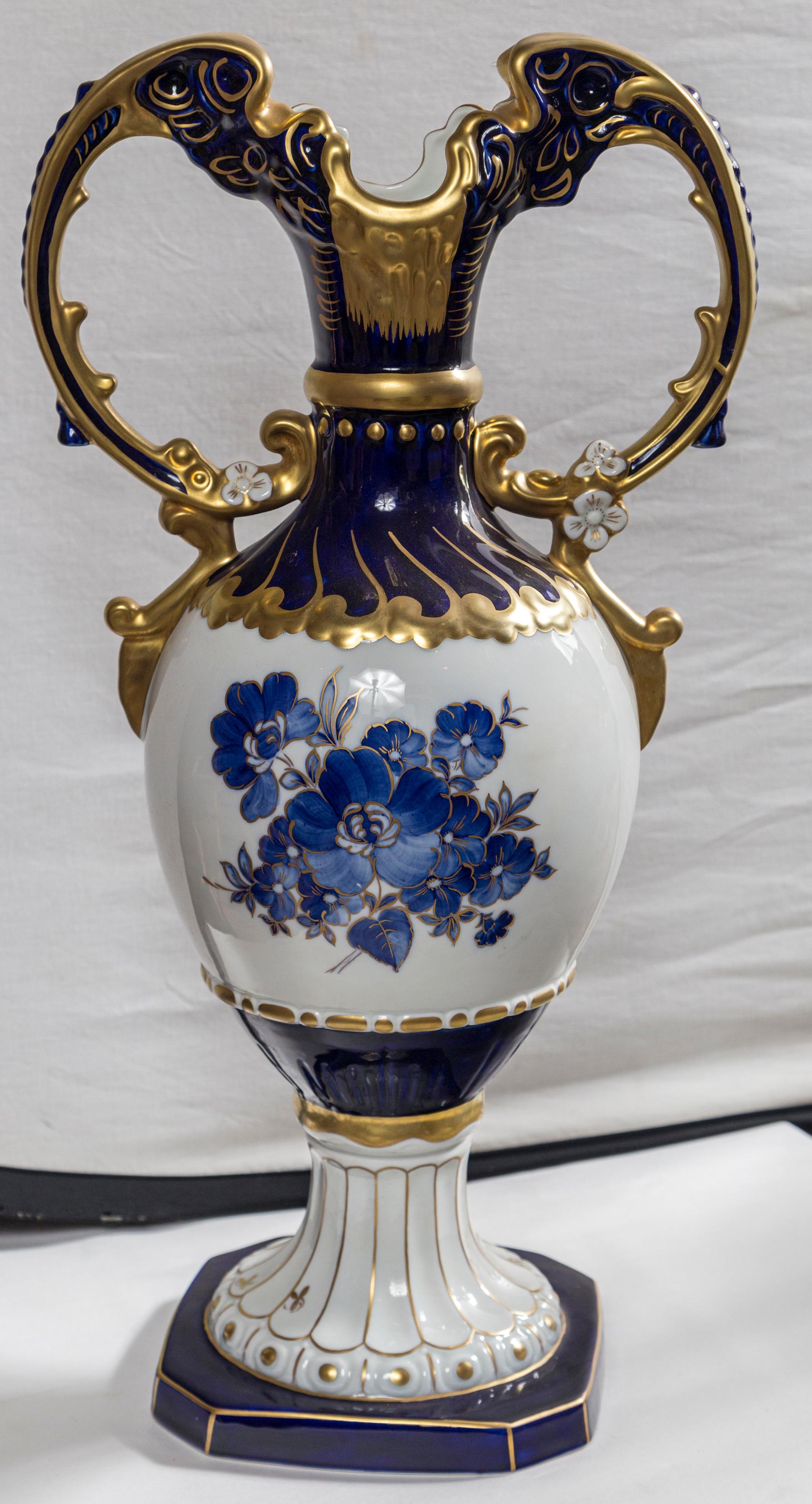 royal dux vase
