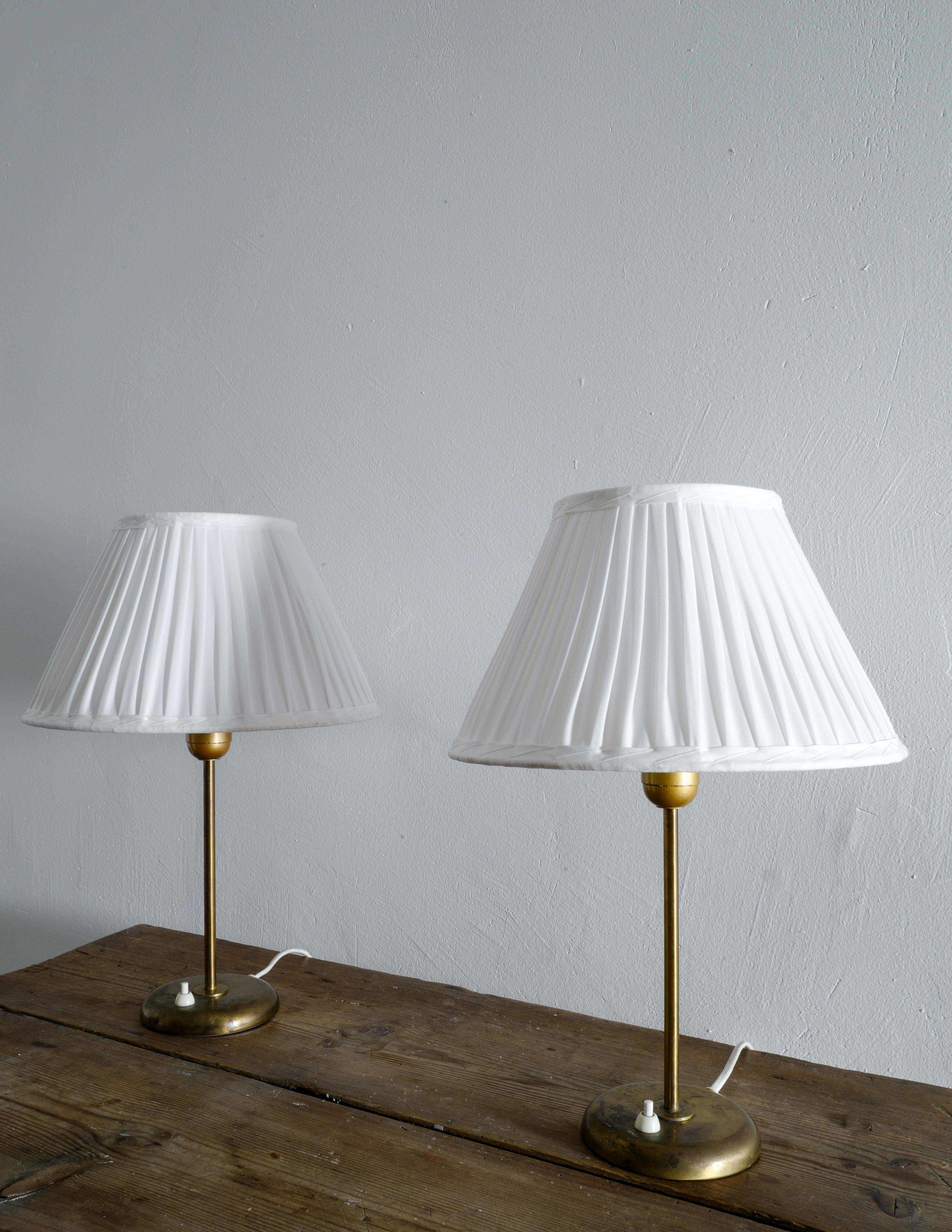 Scandinavian Modern Pair of Böhlmarks Table Lamps in Brass Produced in Sweden, 1950s