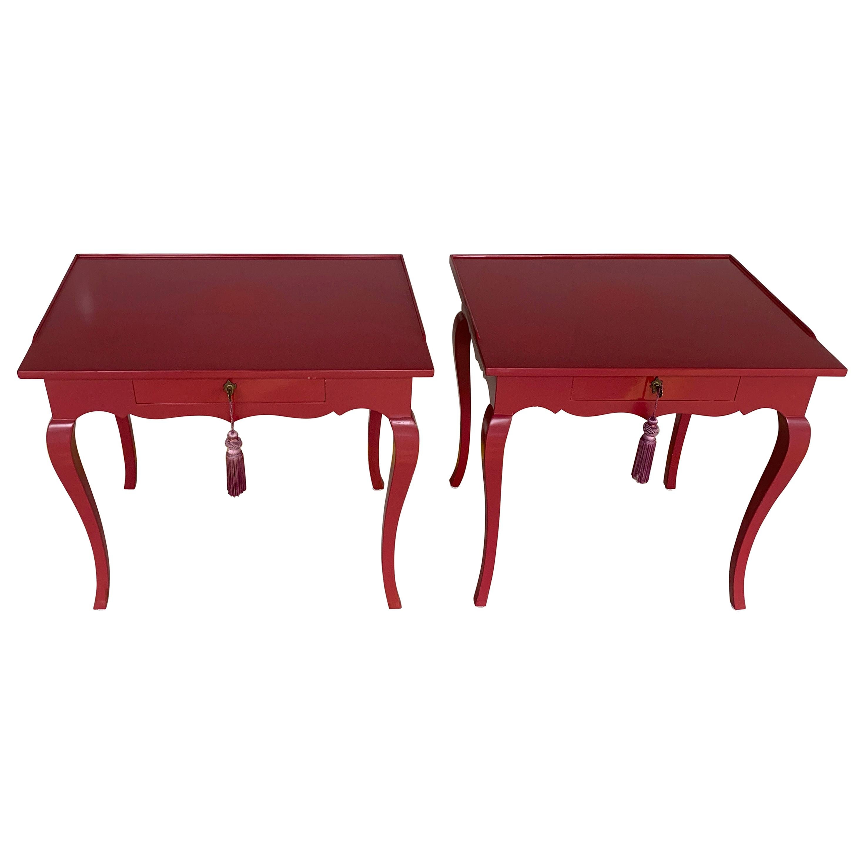 Pair of Bold Mauve Lacquered End/ Nightstands Tables For Sale