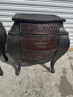 Paire de commodes en rotin de style Bombe Boho Chic