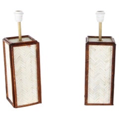 Paire de lampes en marqueterie d'os et rotin