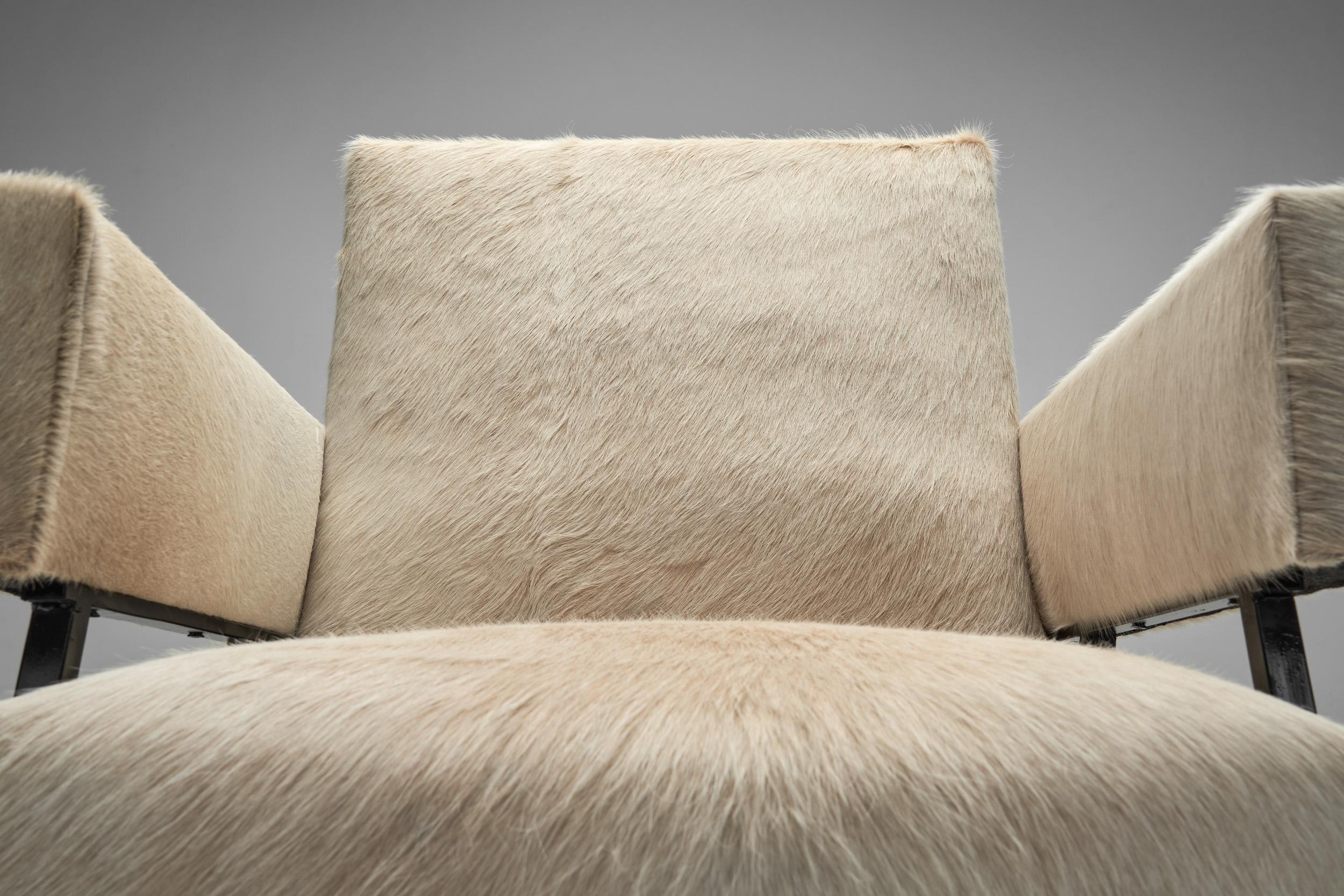 Pair of Bonino Armchairs Upholstered in Light Cowhide, Italy 1960s For Sale 4