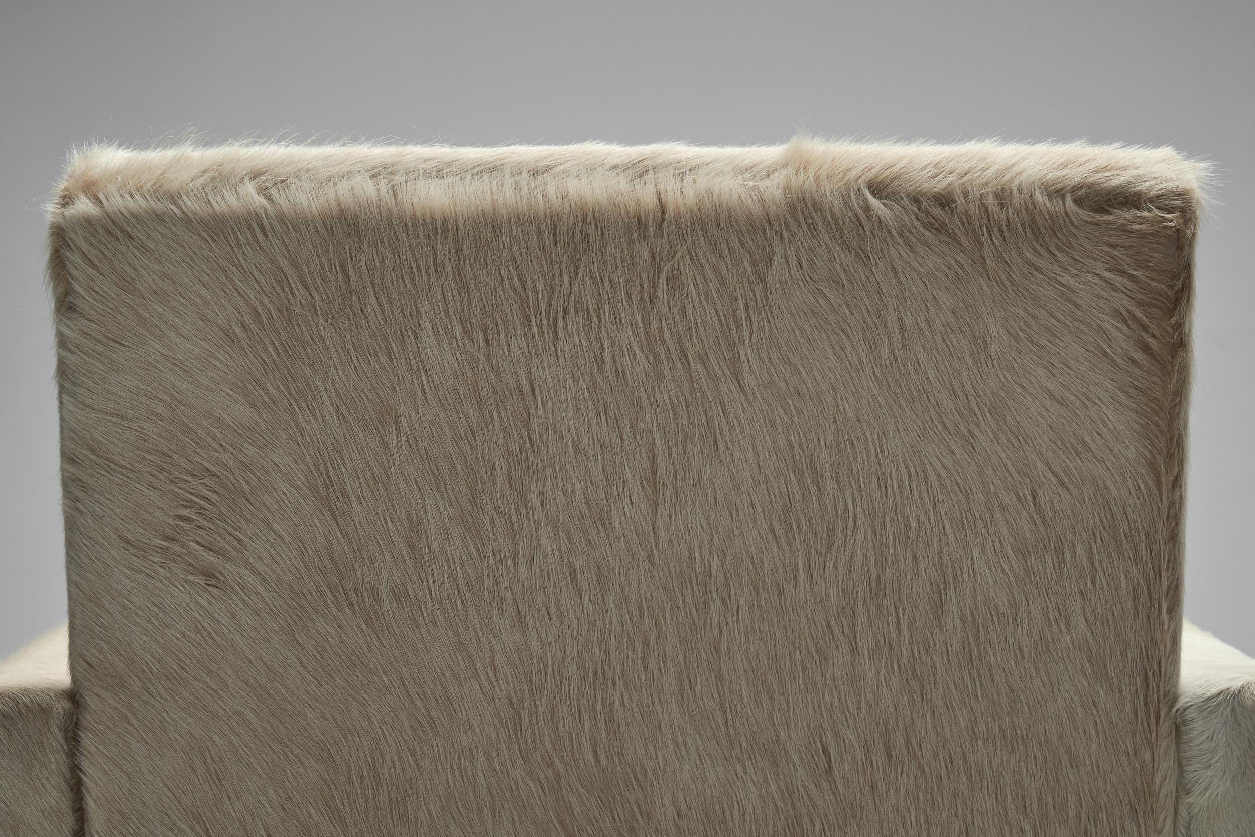 Pair of Bonino Armchairs Upholstered in Light Cowhide, Italy 1960s For Sale 8