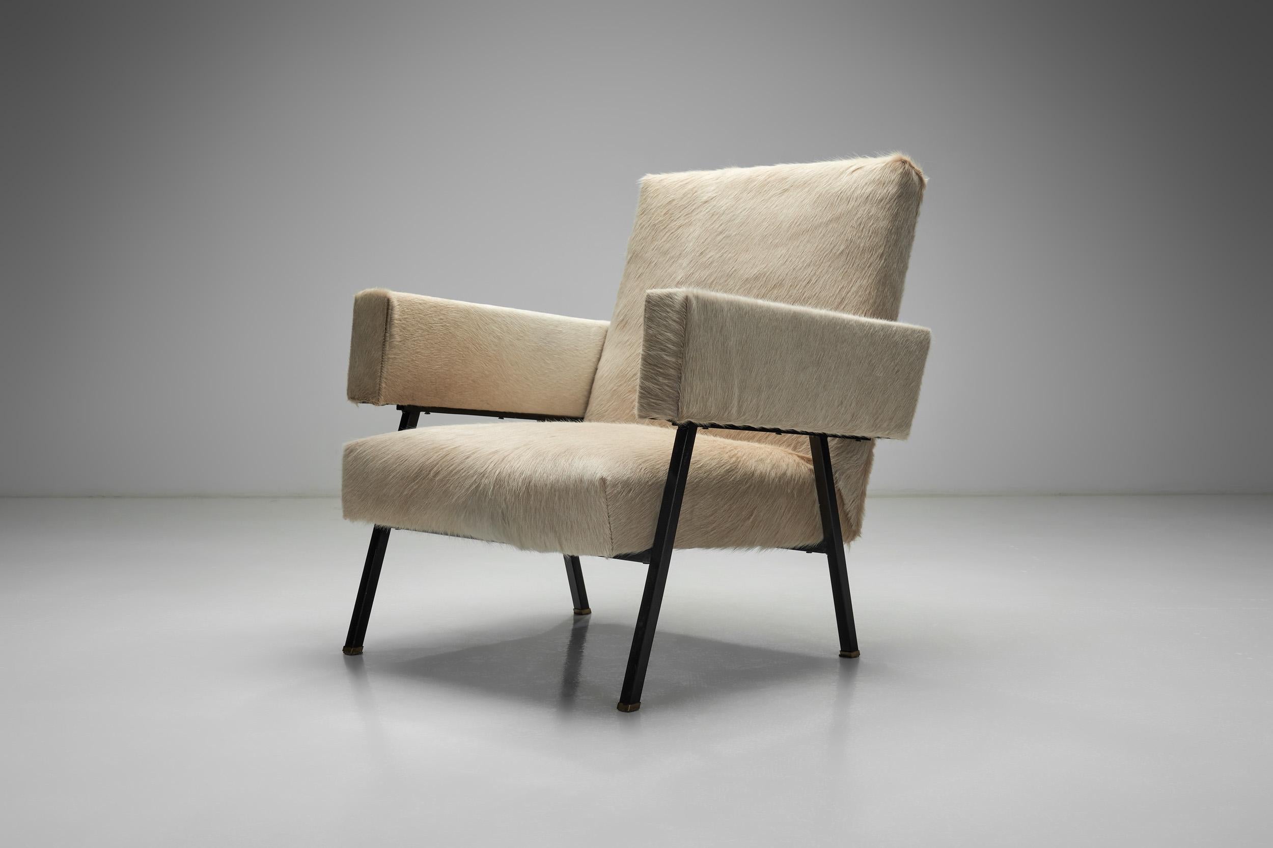 Pair of Bonino Armchairs Upholstered in Light Cowhide, Italy 1960s For Sale 1